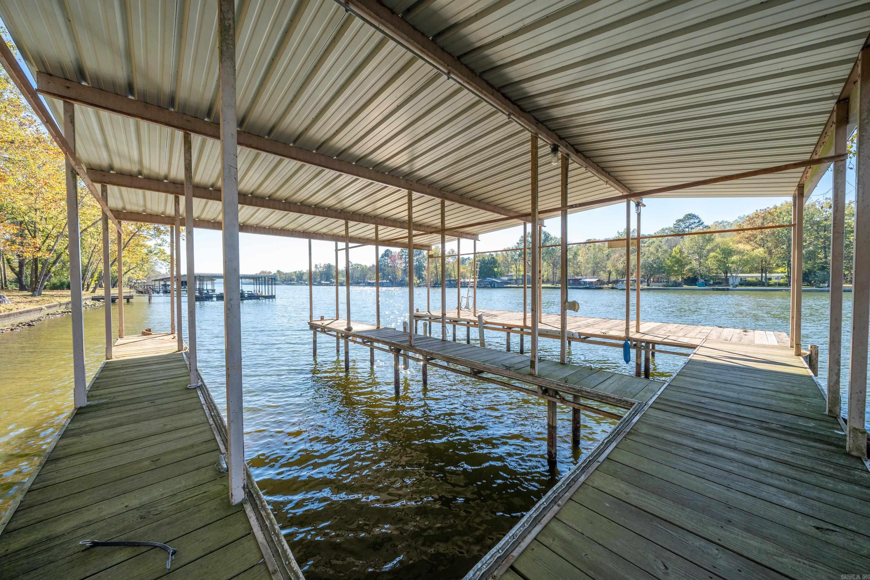 203 Golden Oak Cir Circle