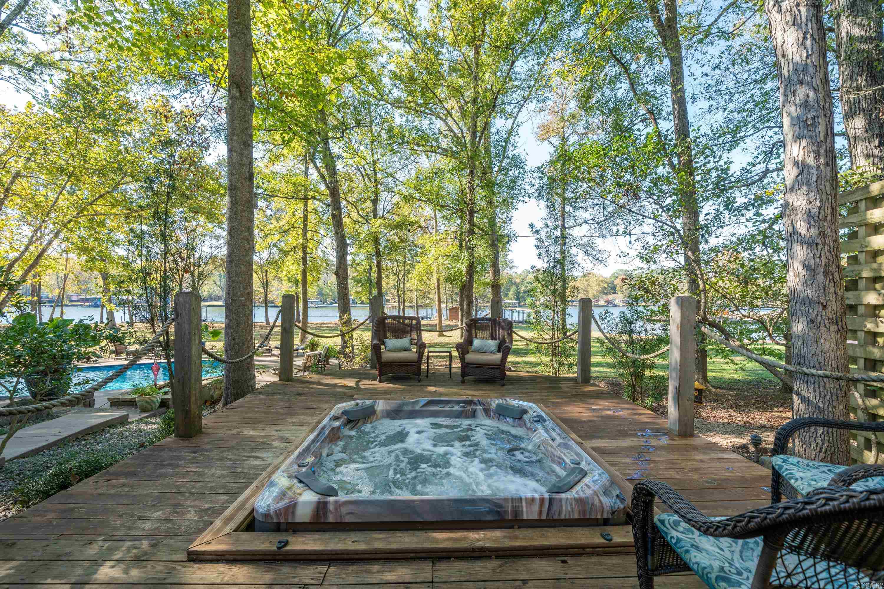 203 Golden Oak Cir Circle