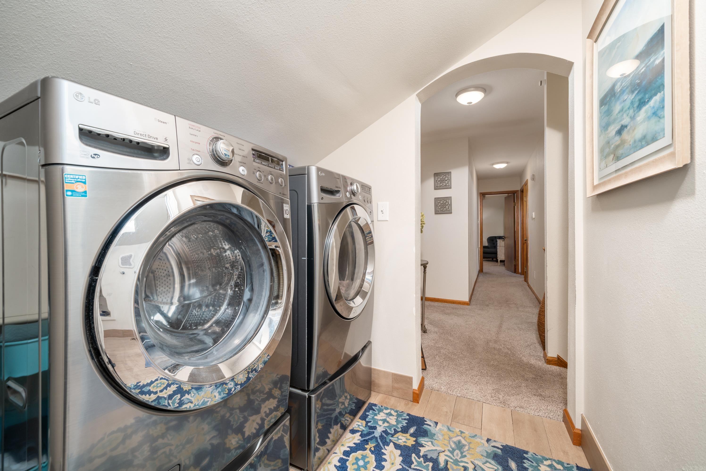 203 Golden Oak Cir Circle