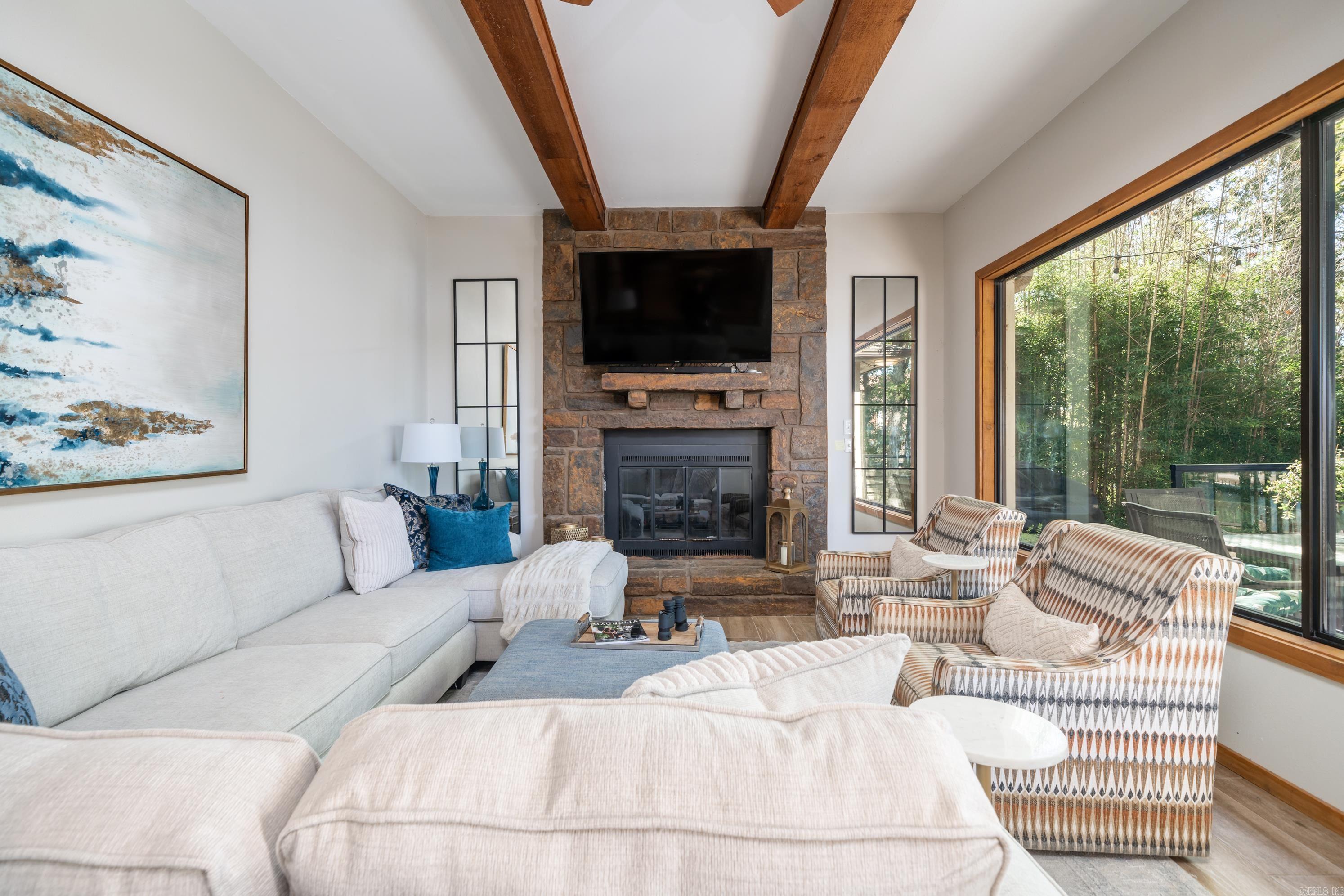 203 Golden Oak Cir Circle