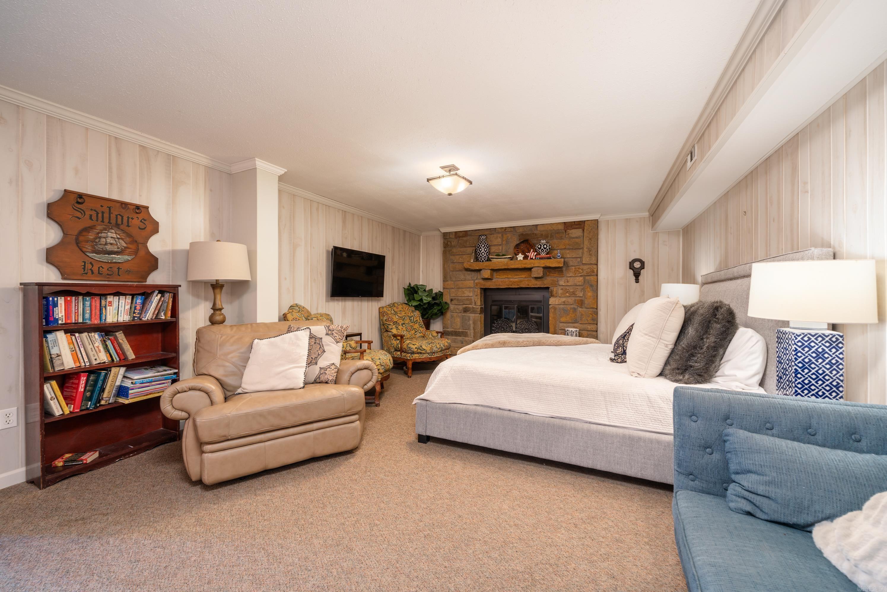 203 Golden Oak Cir Circle