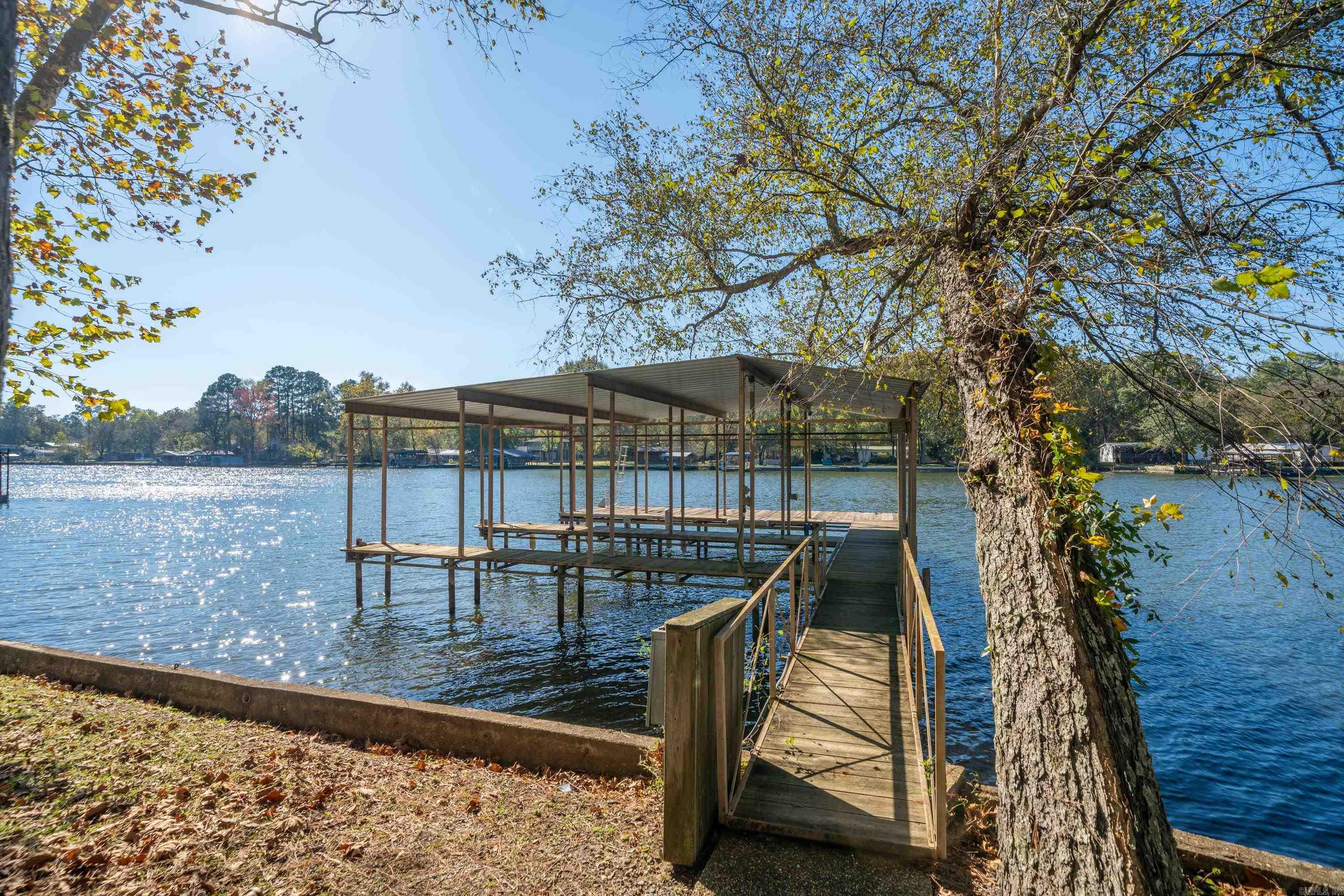 203 Golden Oak Cir Circle