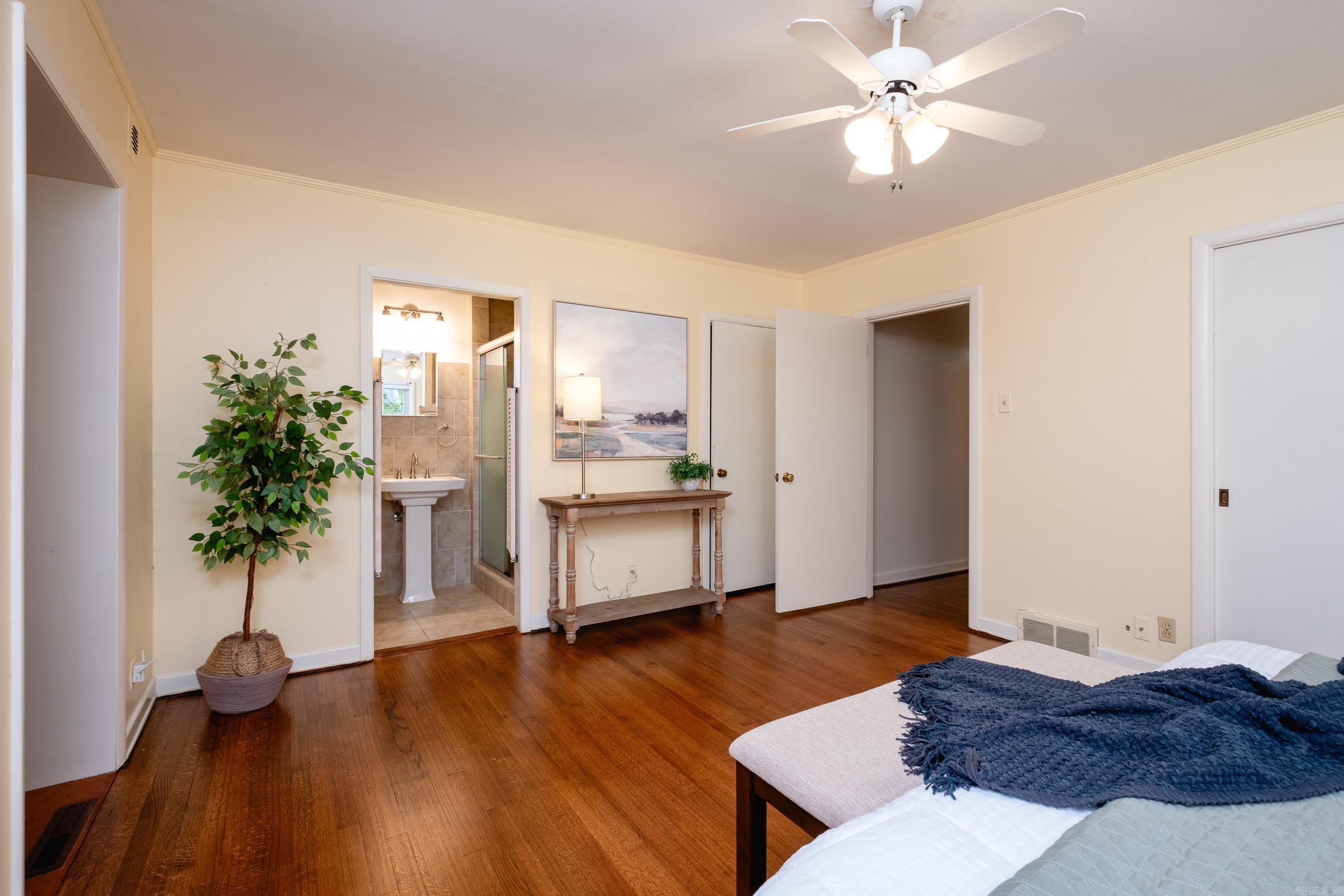 5500 N Grandview Street