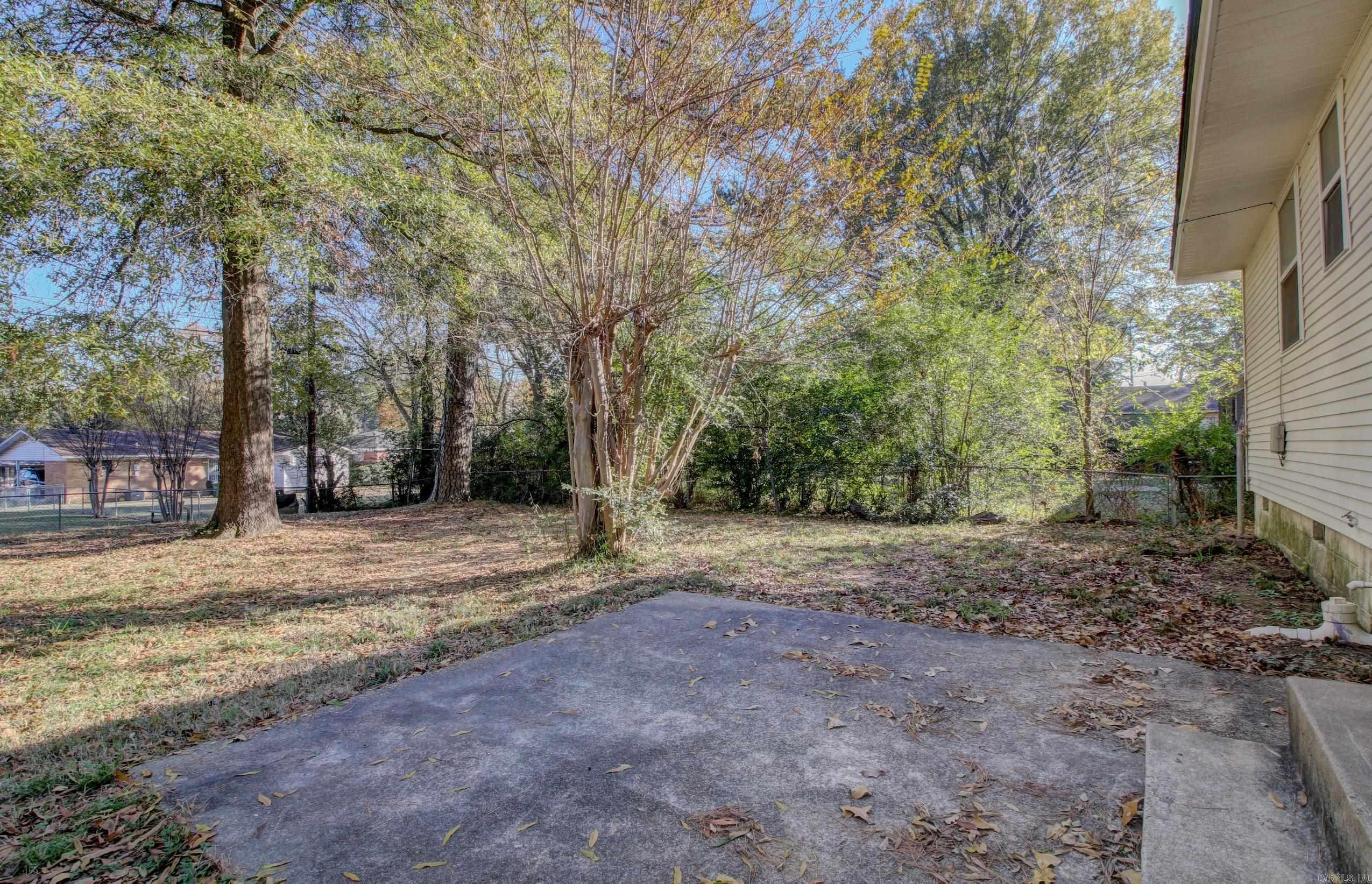 1501 Glenda Dr