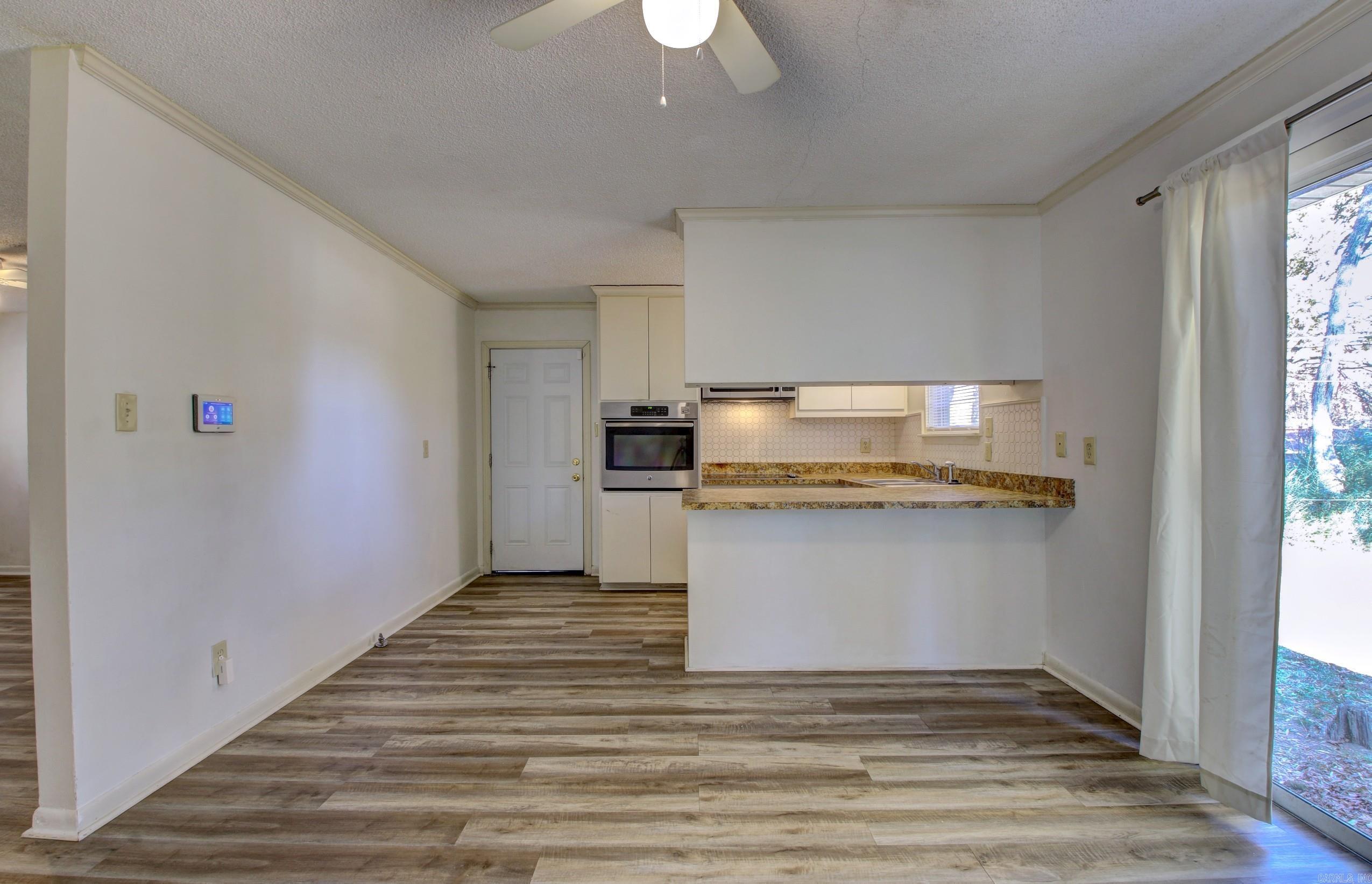 1501 Glenda Dr