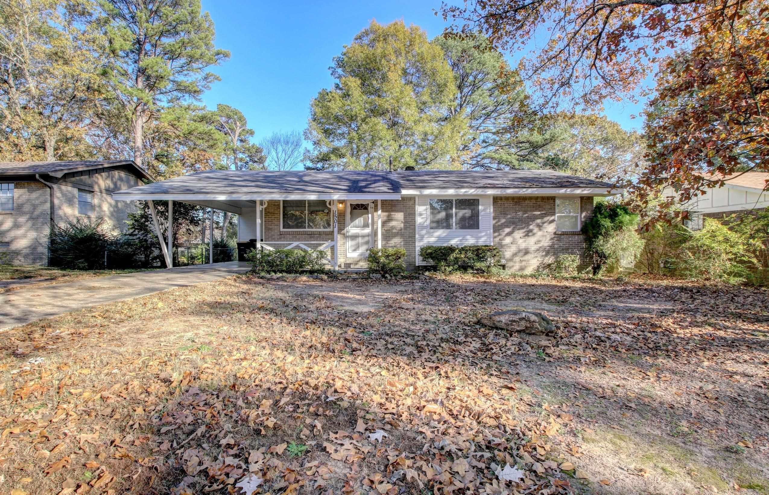 1501 Glenda Dr