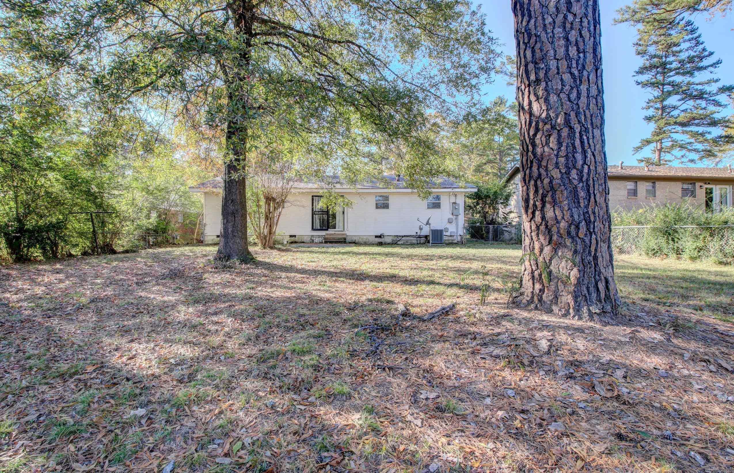 1501 Glenda Dr