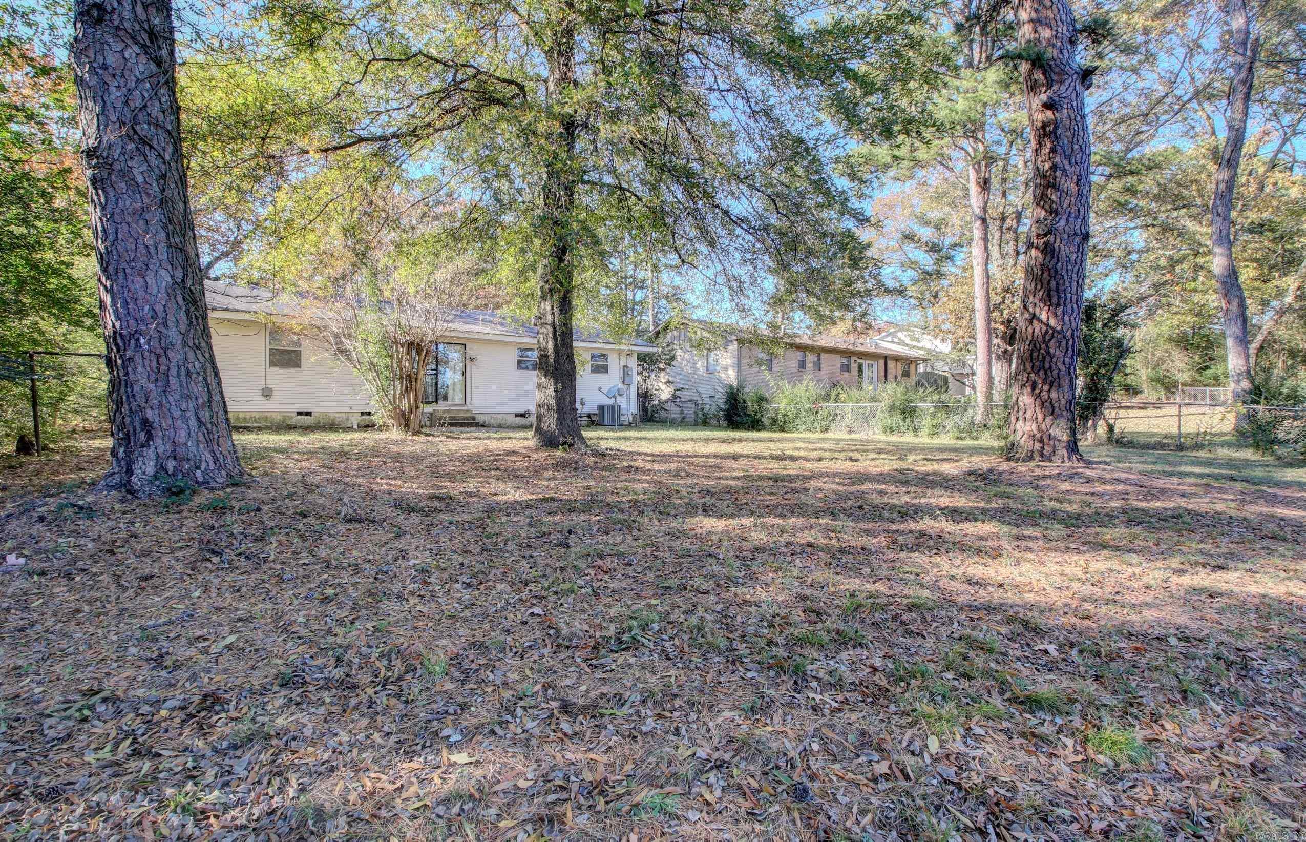 1501 Glenda Dr