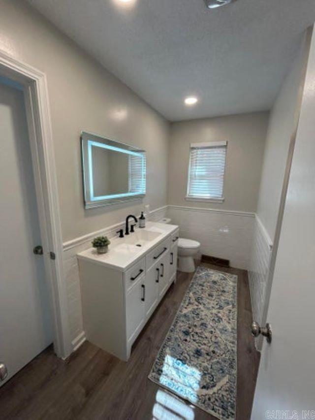 36 W Walker Drive