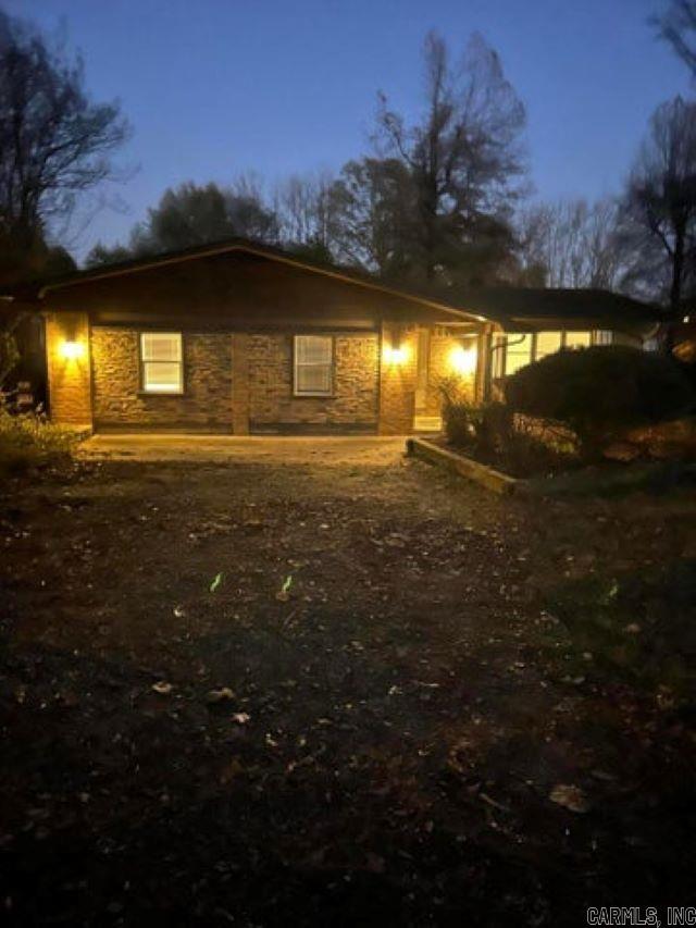 36 W Walker Drive