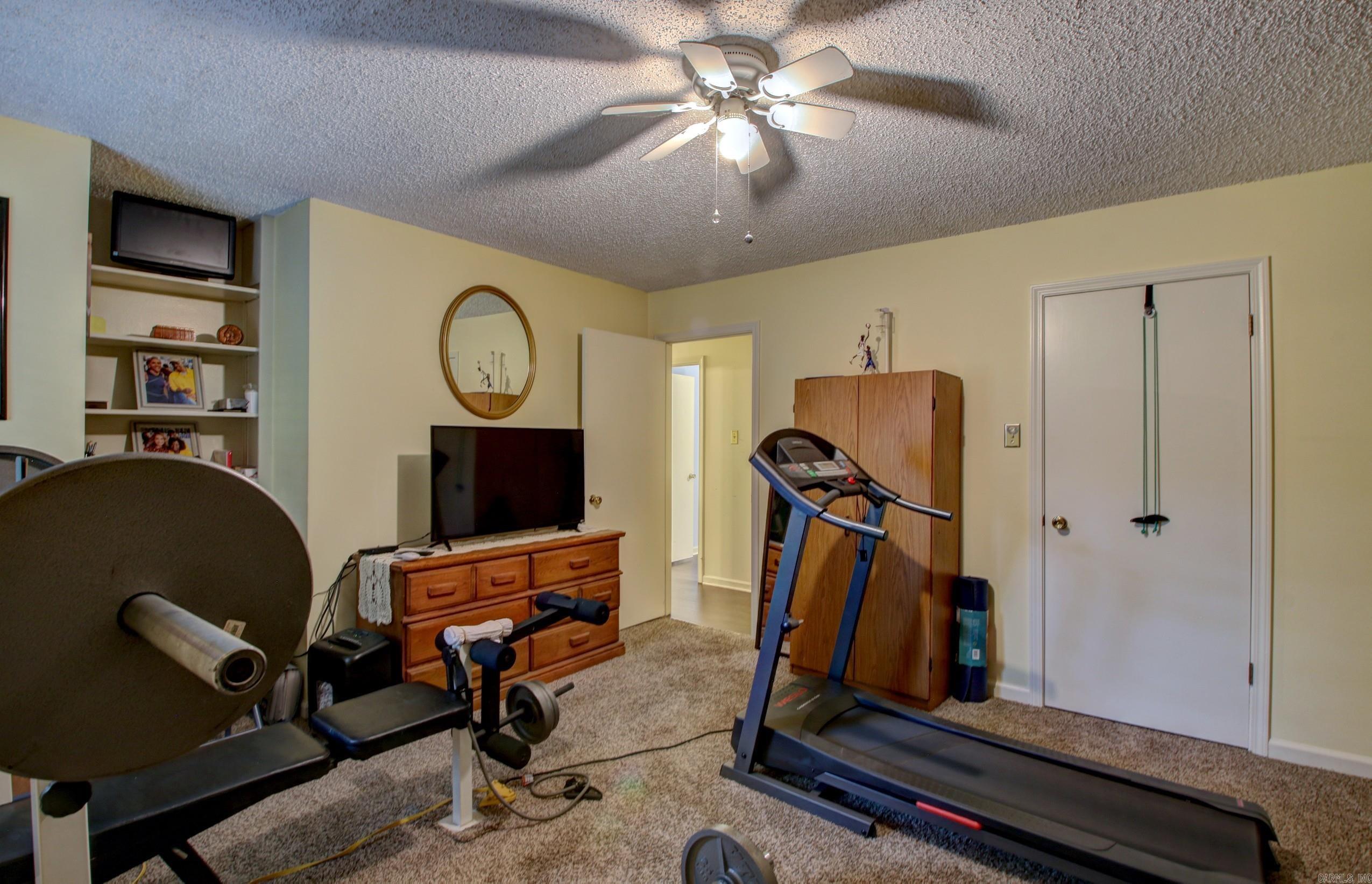 6107 Timber Lake Drive