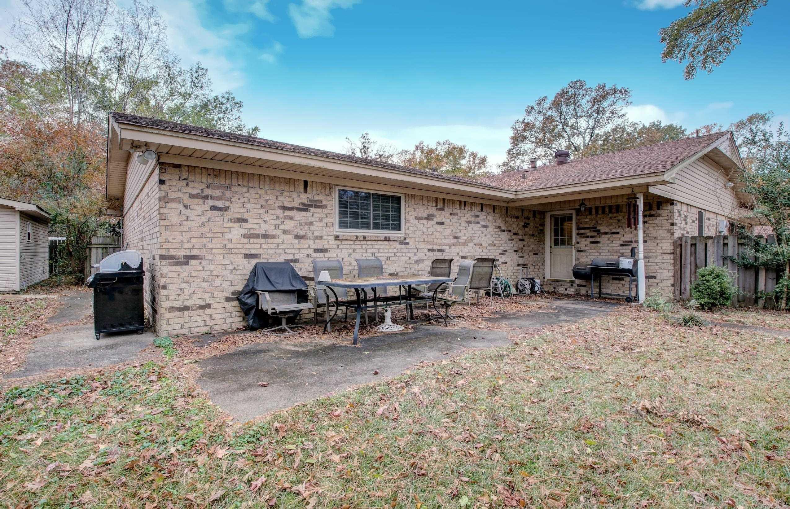 6107 Timber Lake Drive