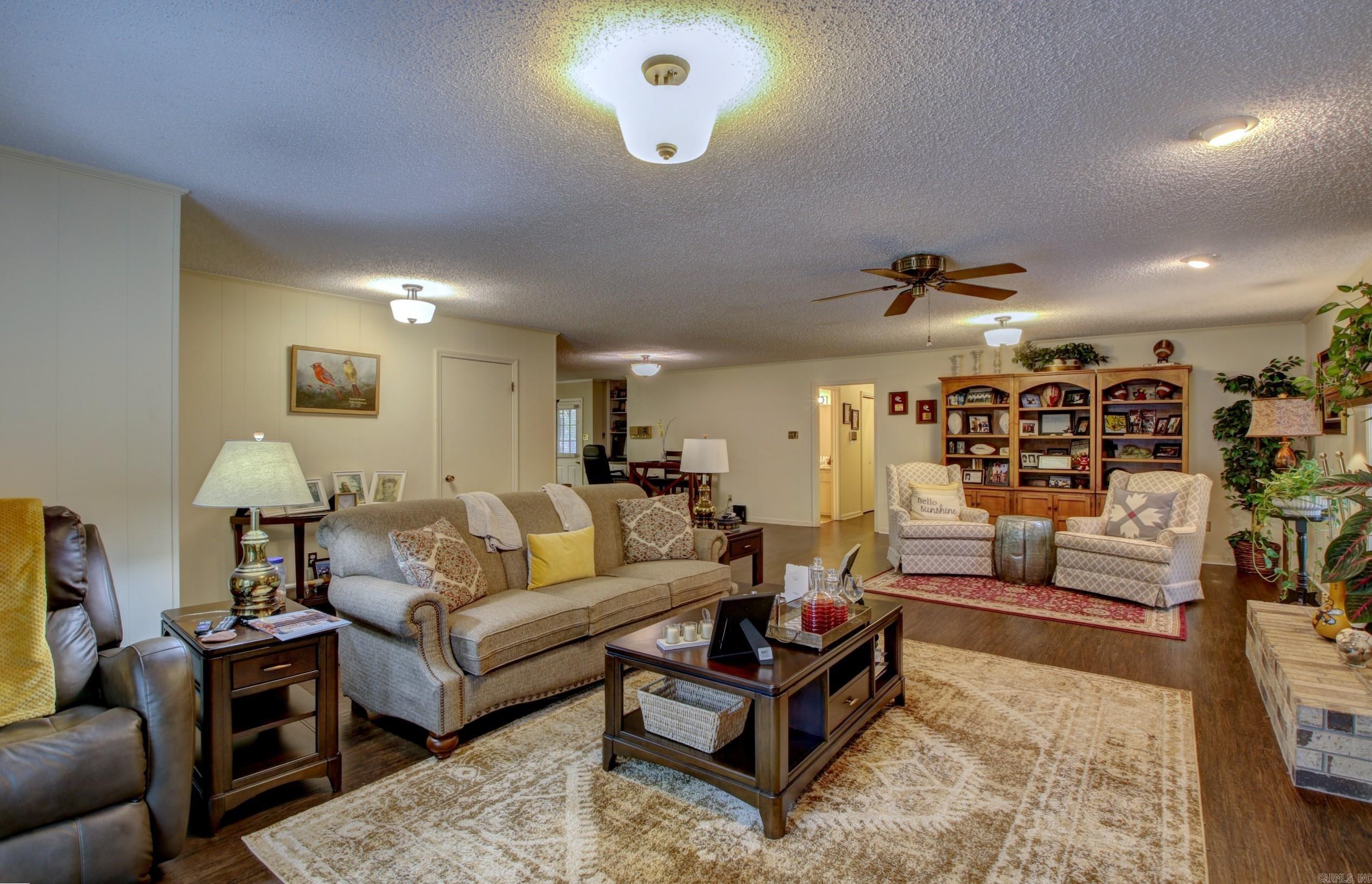 6107 Timber Lake Drive