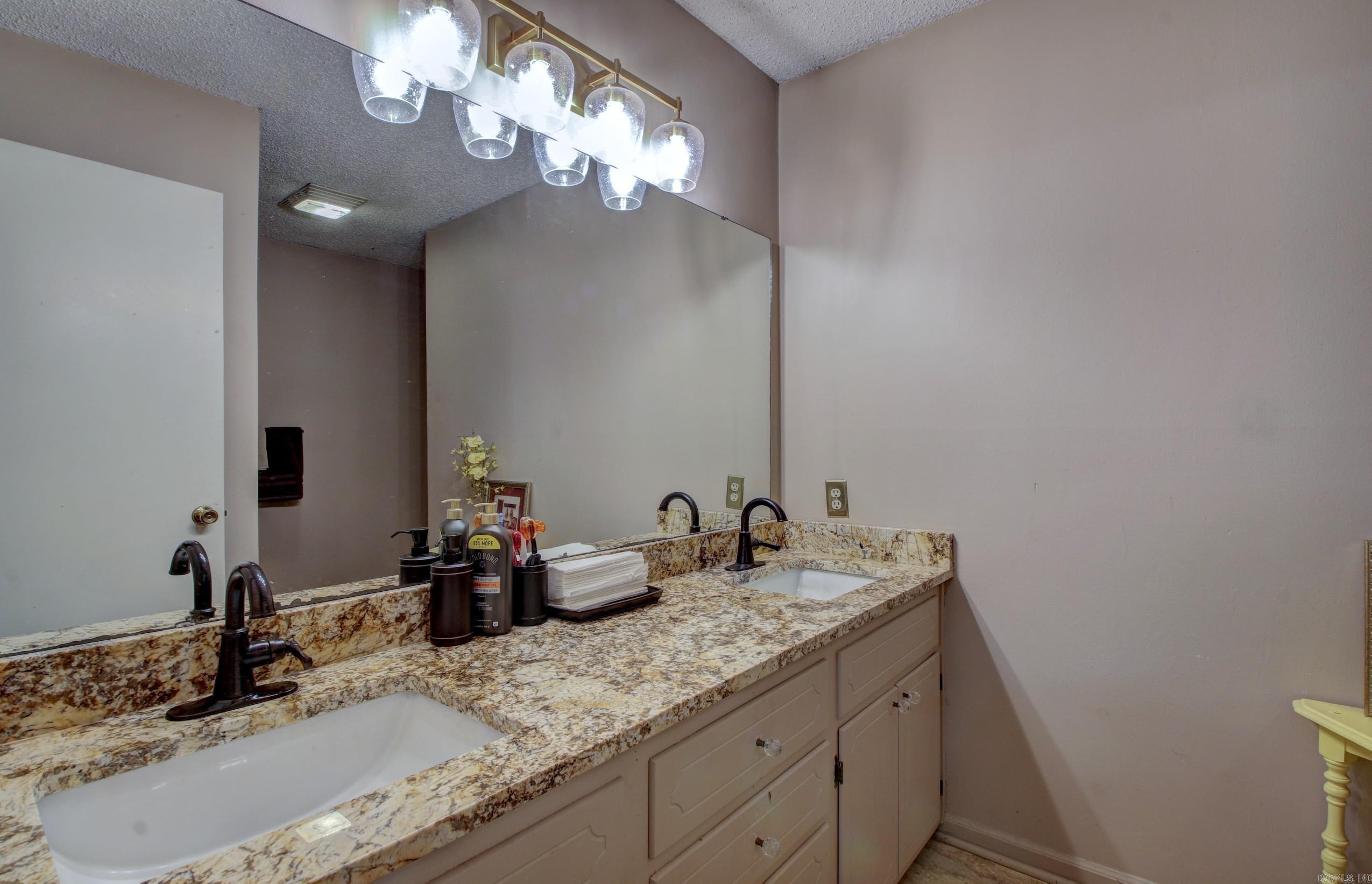 6107 Timber Lake Drive