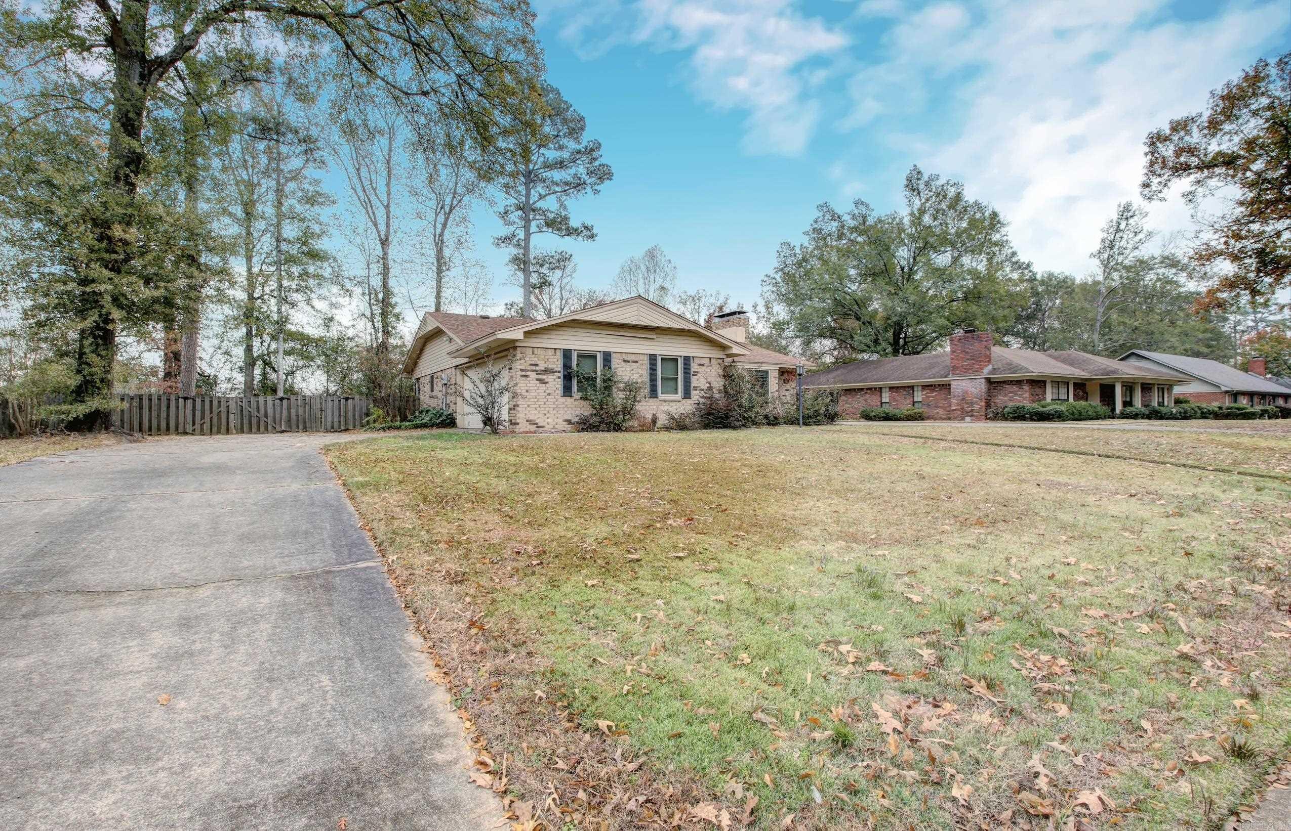 6107 Timber Lake Drive