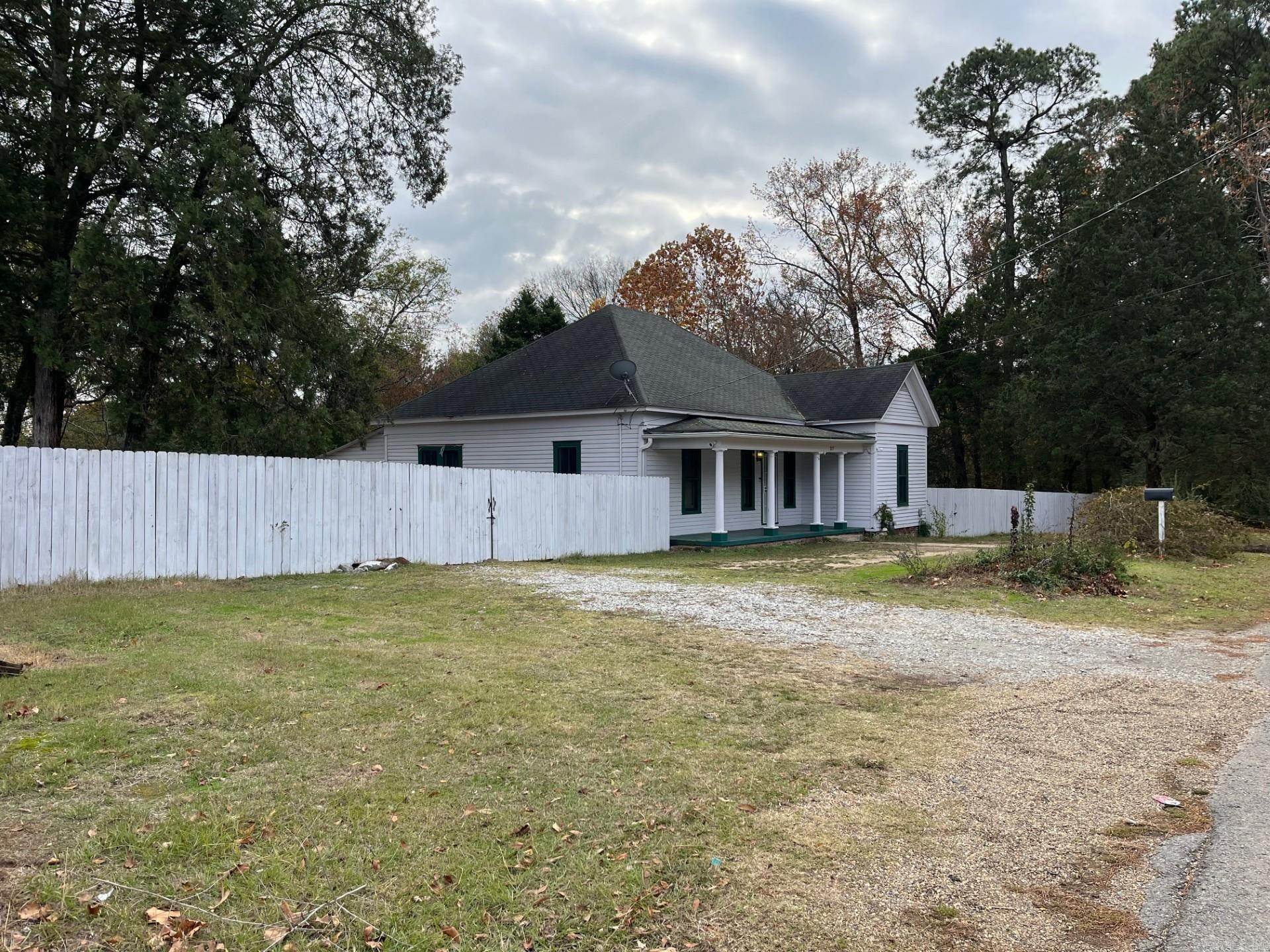 307 N 4th Street