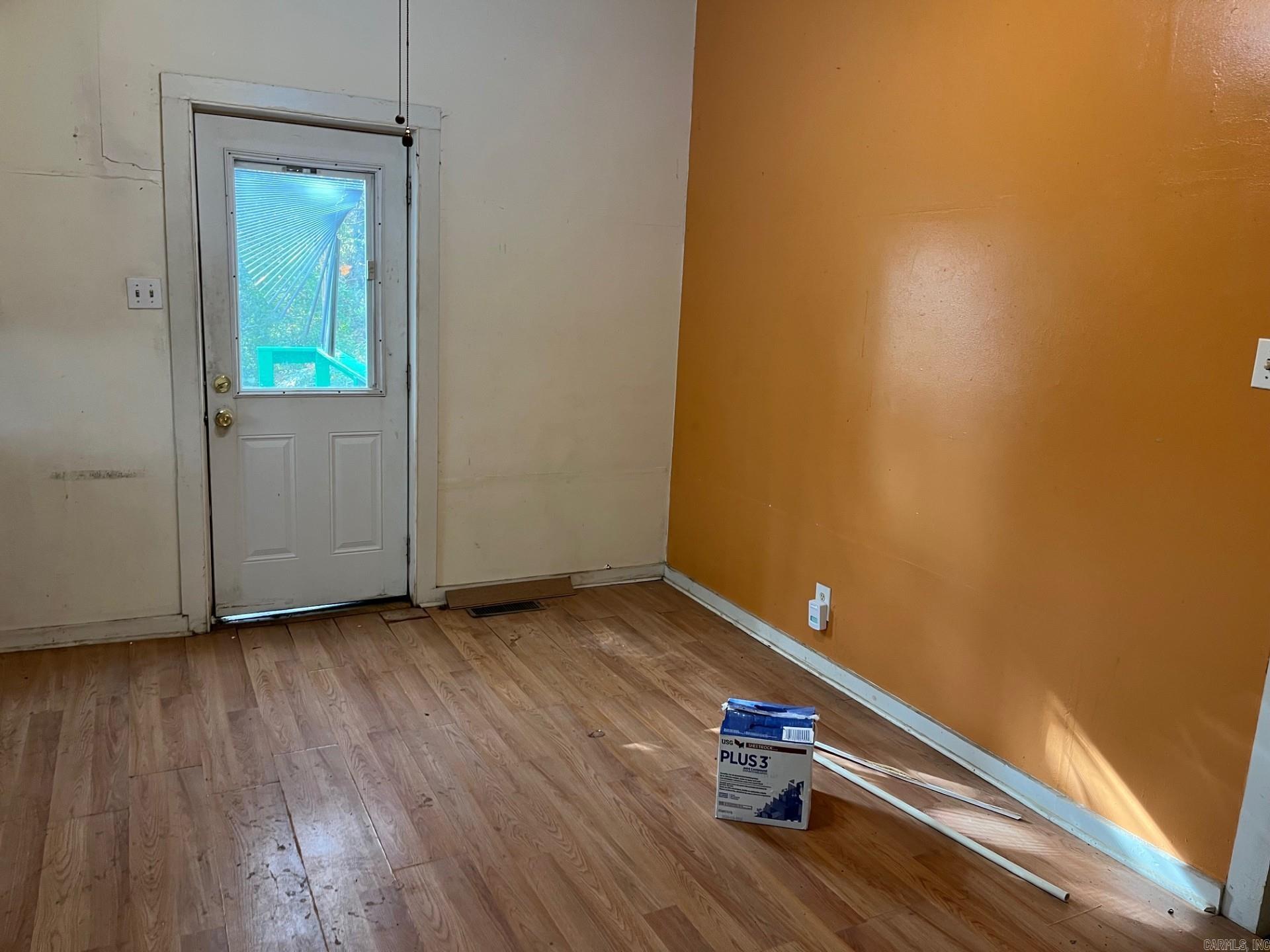 307 N 4th Street
