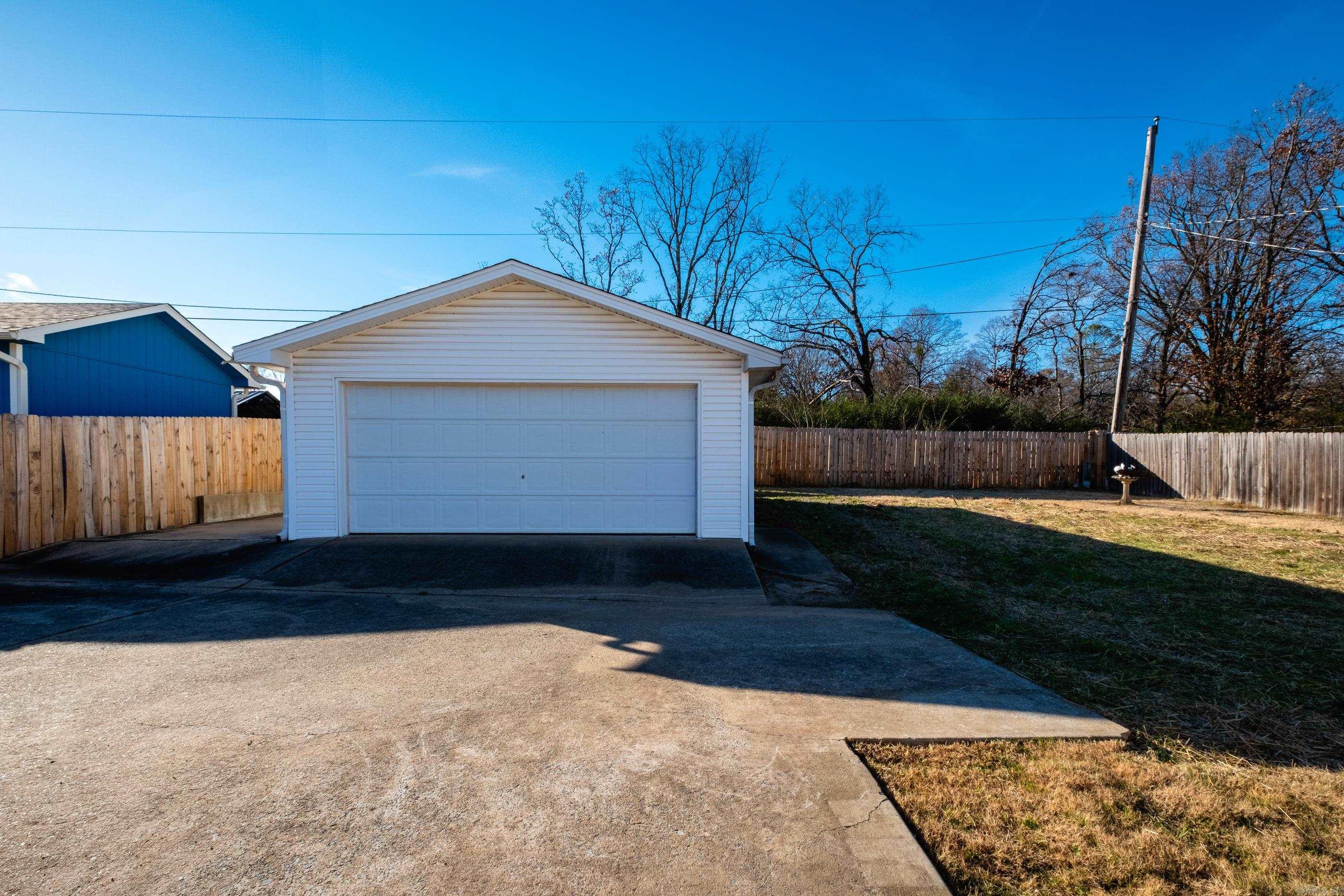 8005 Merriwood Place