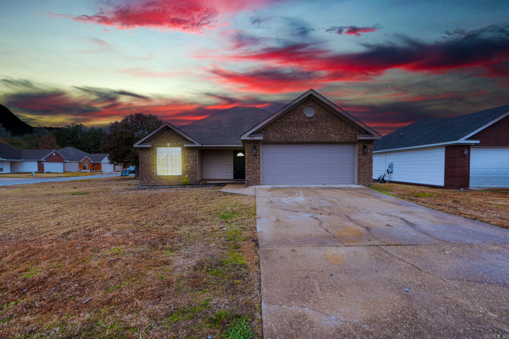 705 White Dove Circle