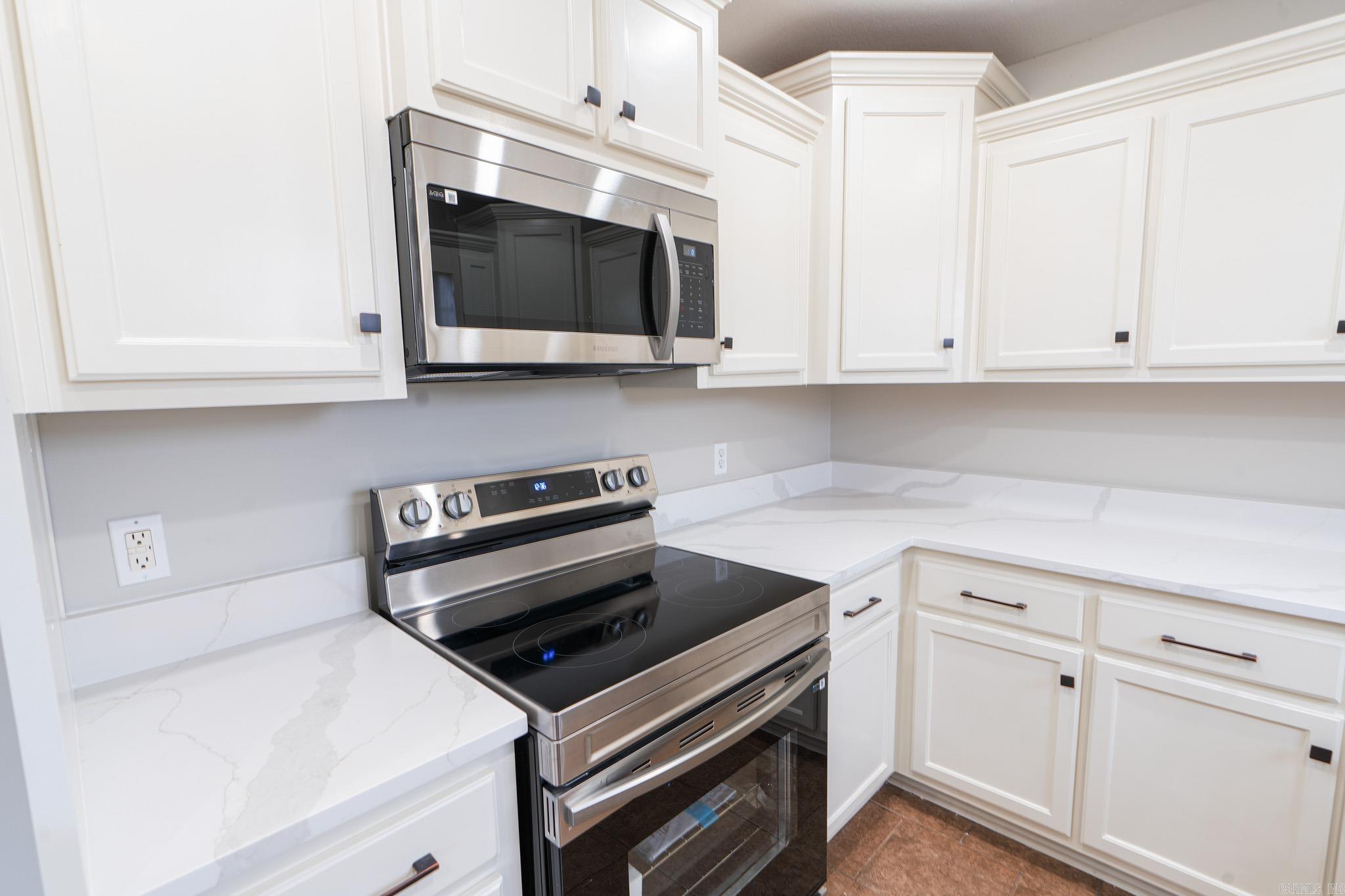 705 White Dove Circle