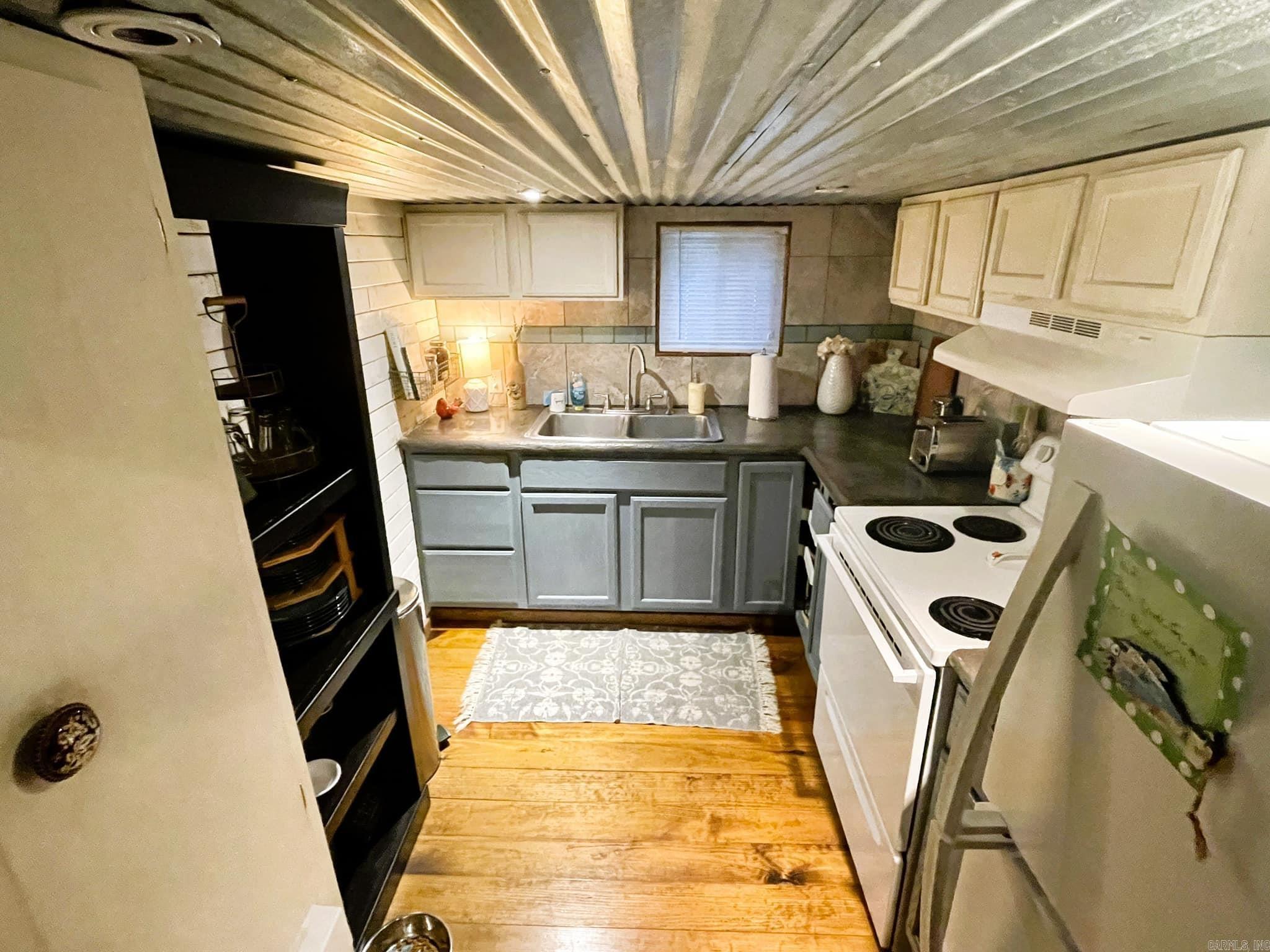 256 Southridge Road