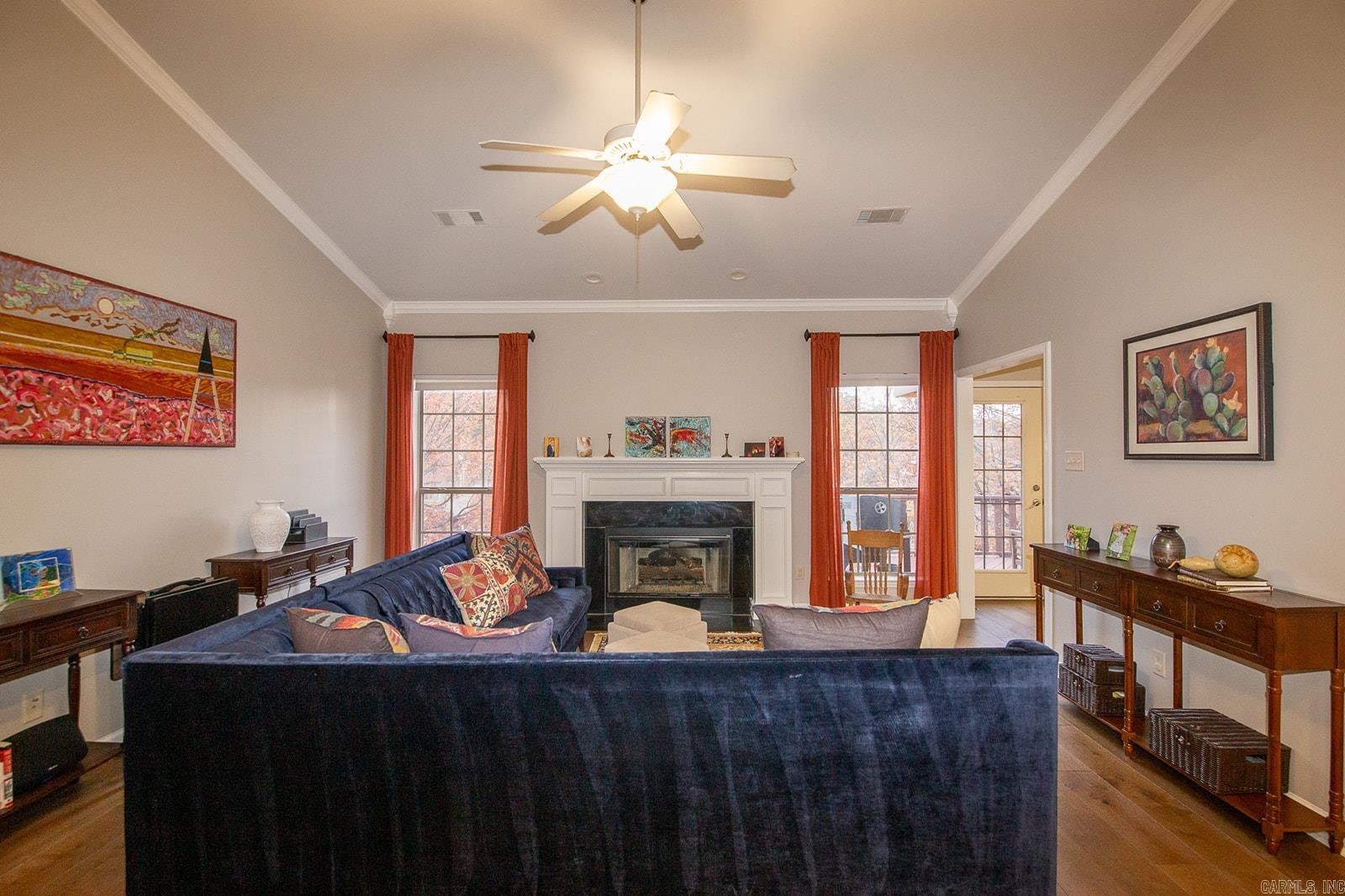 2215 Westport Loop