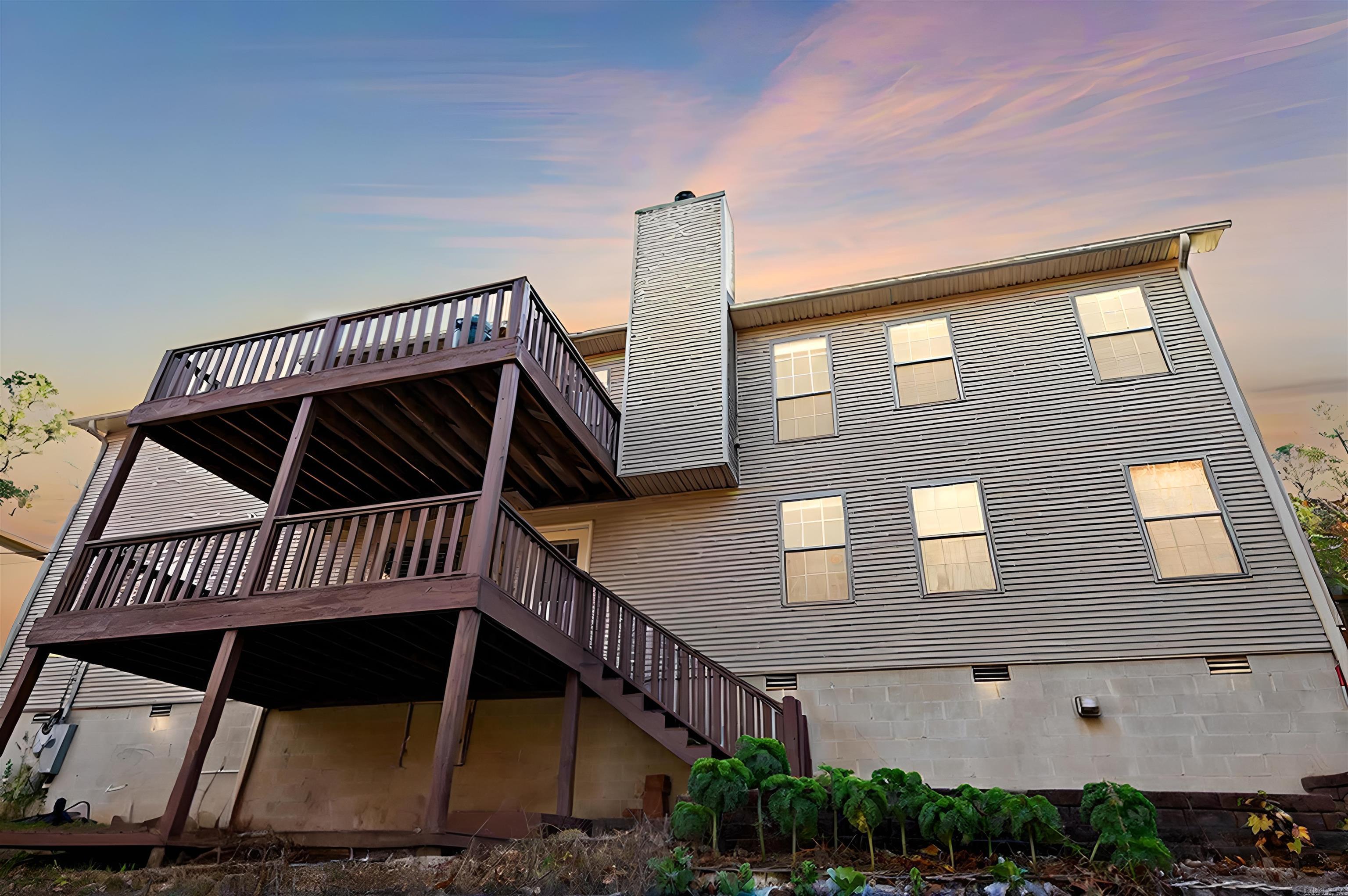 2215 Westport Loop