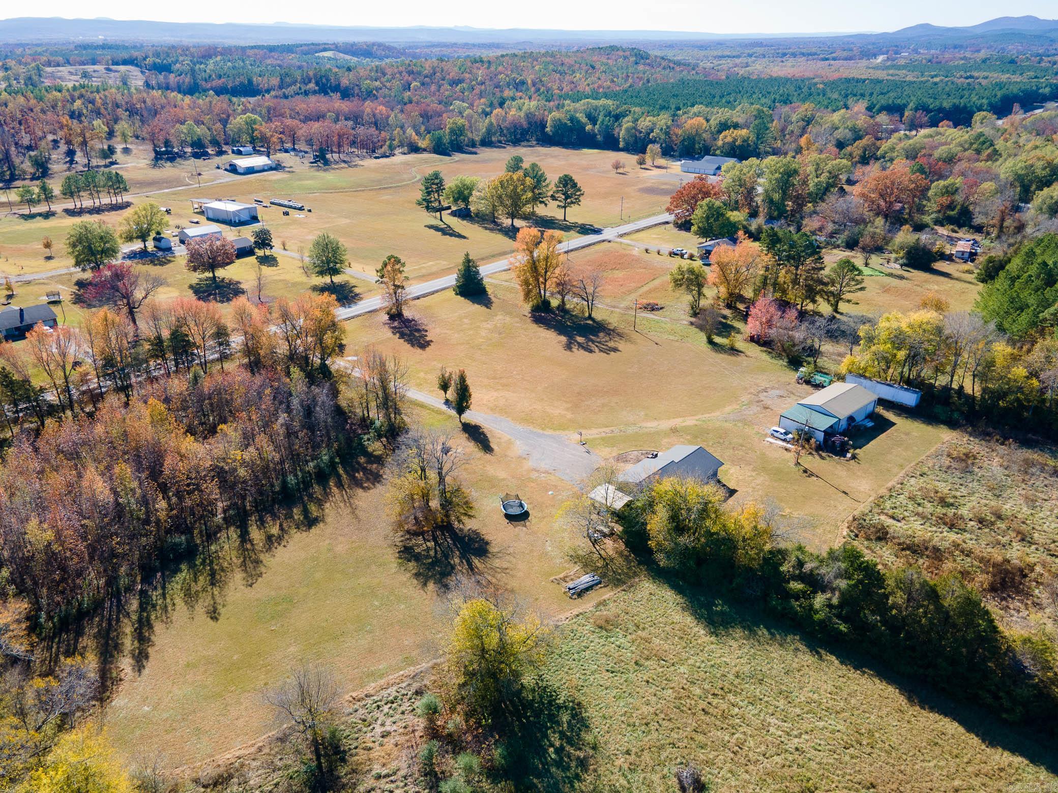 2036 Hwy 60 E
