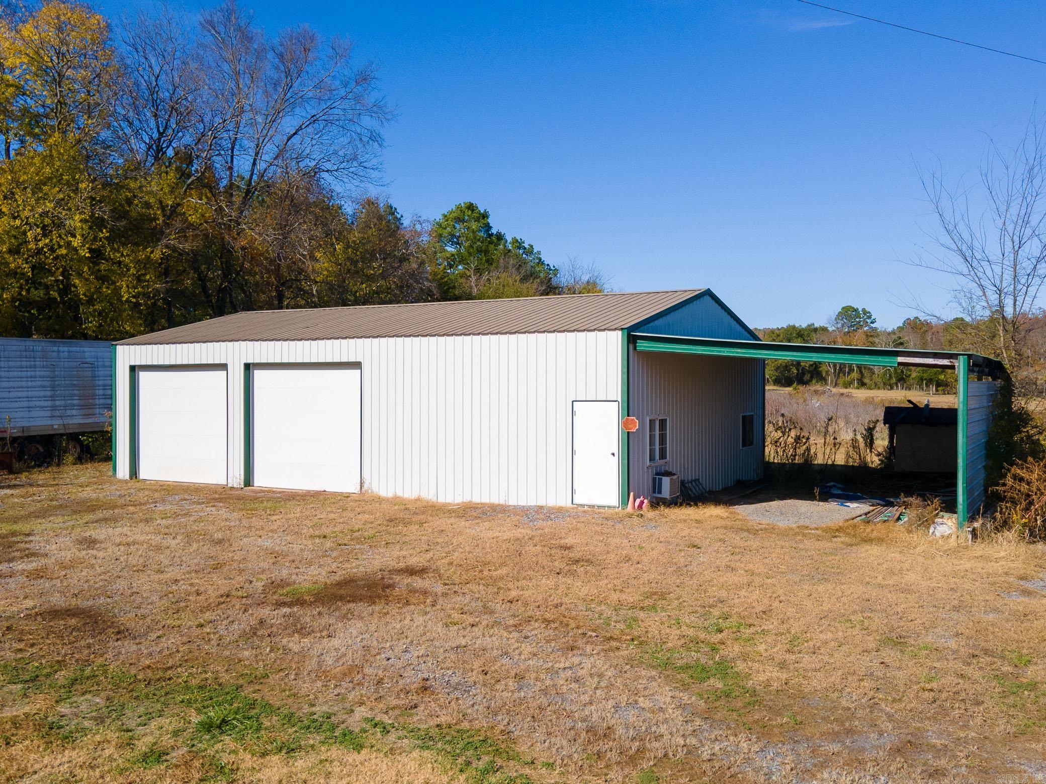 2036 Hwy 60 E