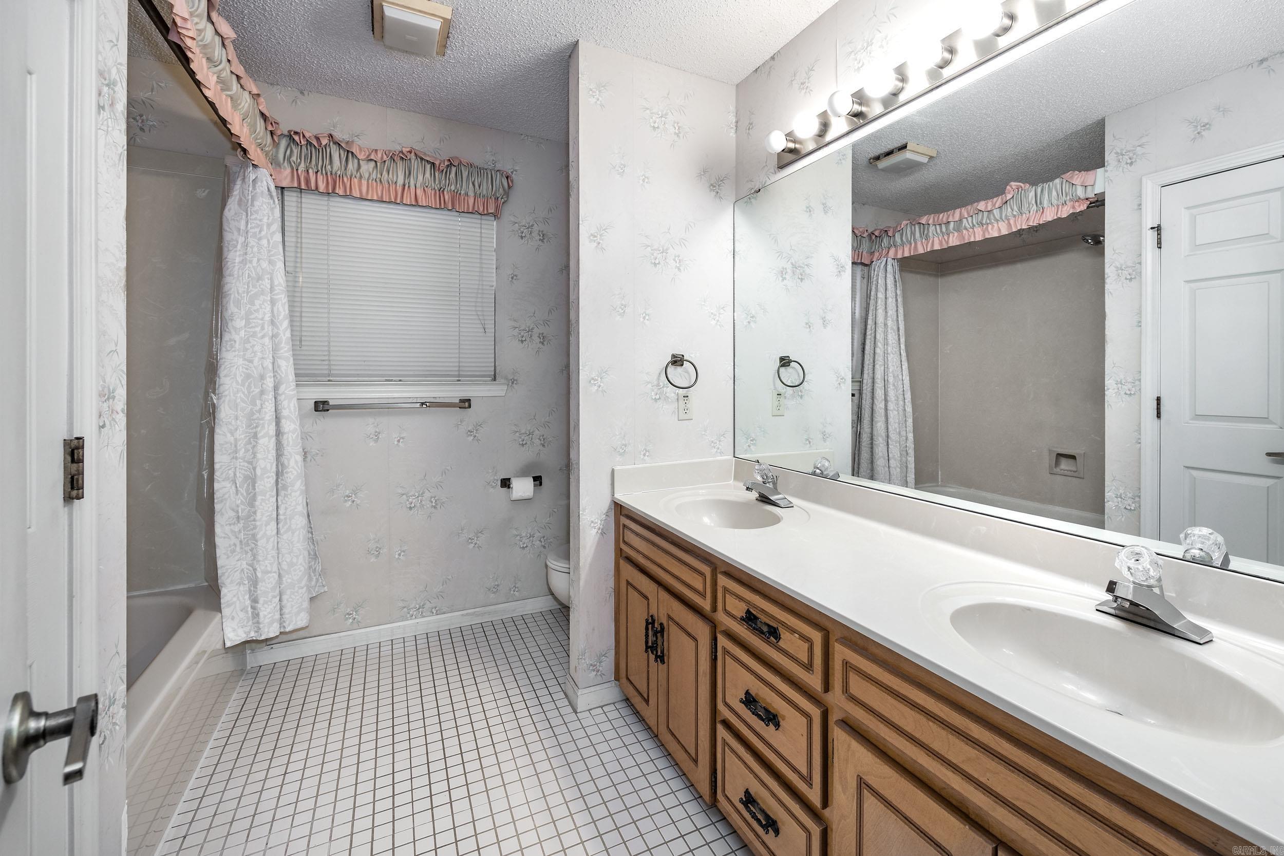 2120 Forest Creek Drive