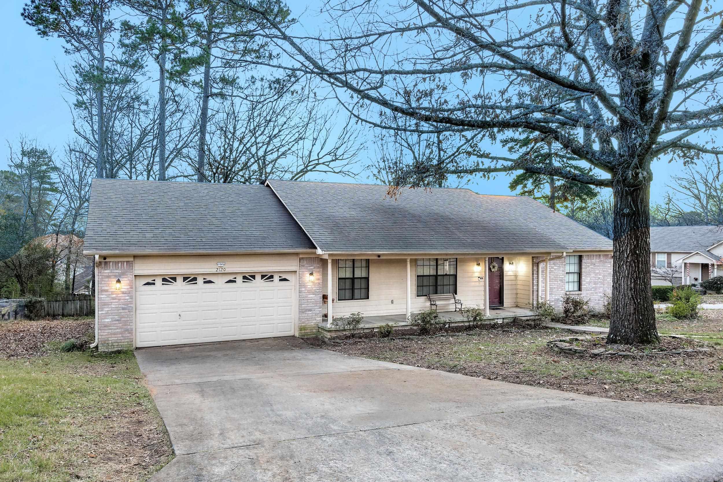 2120 Forest Creek Drive