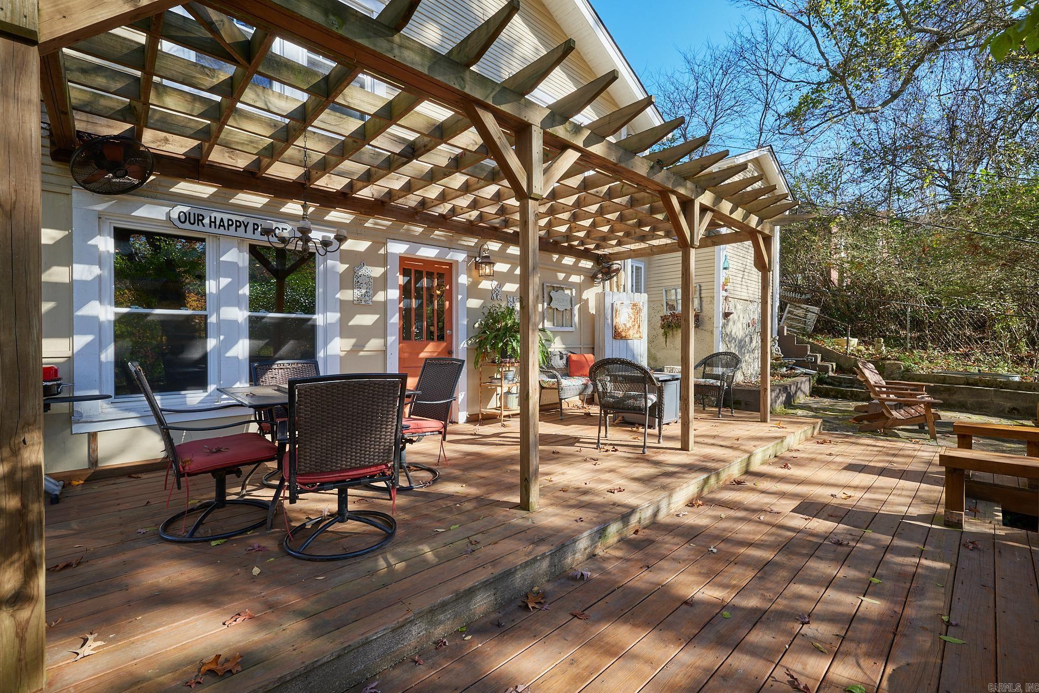 111 Hillcrest Street