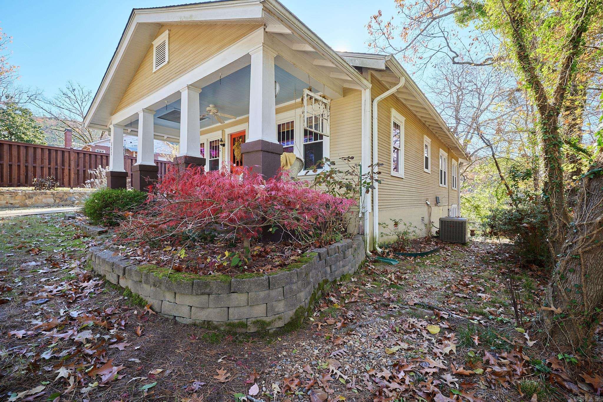 111 Hillcrest Street