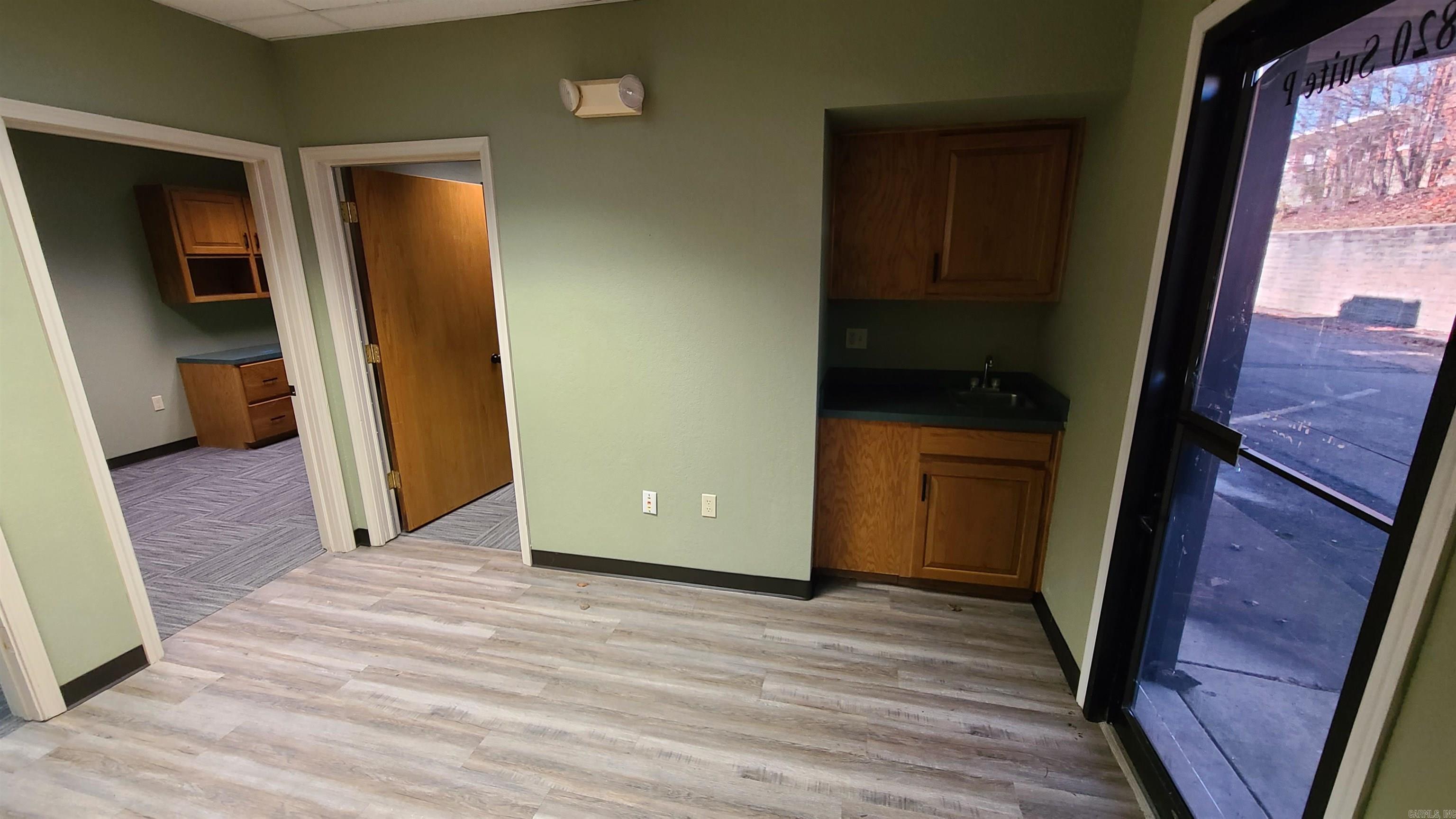 1820 Central Avenue, Suite P