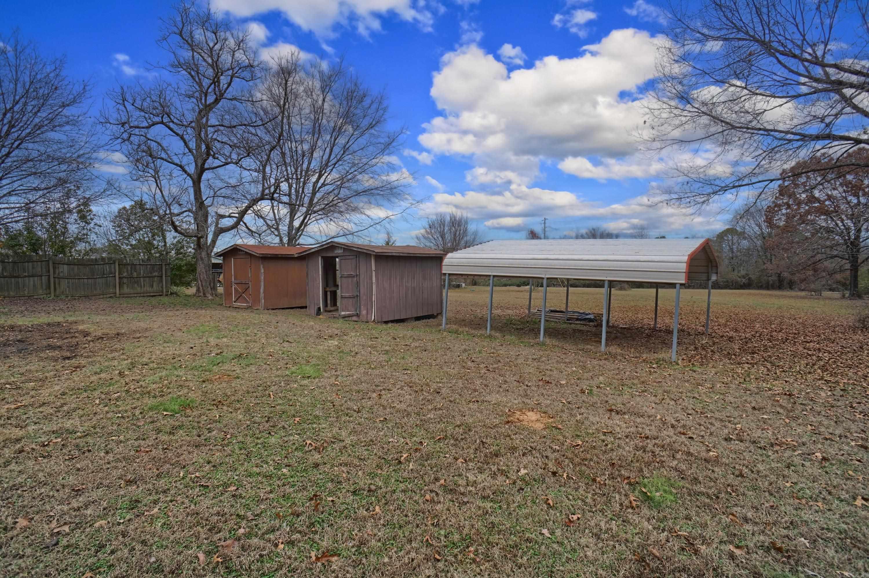 1221 Palmer Road