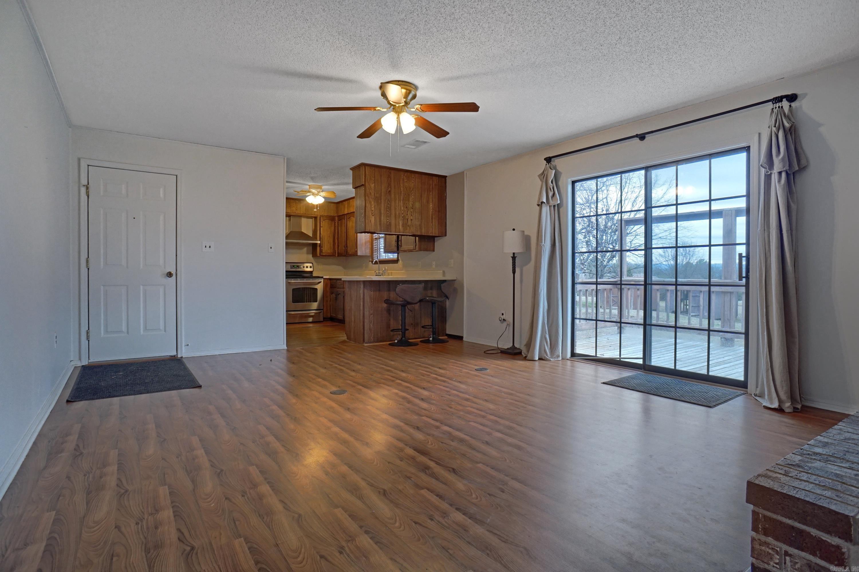 1221 Palmer Road
