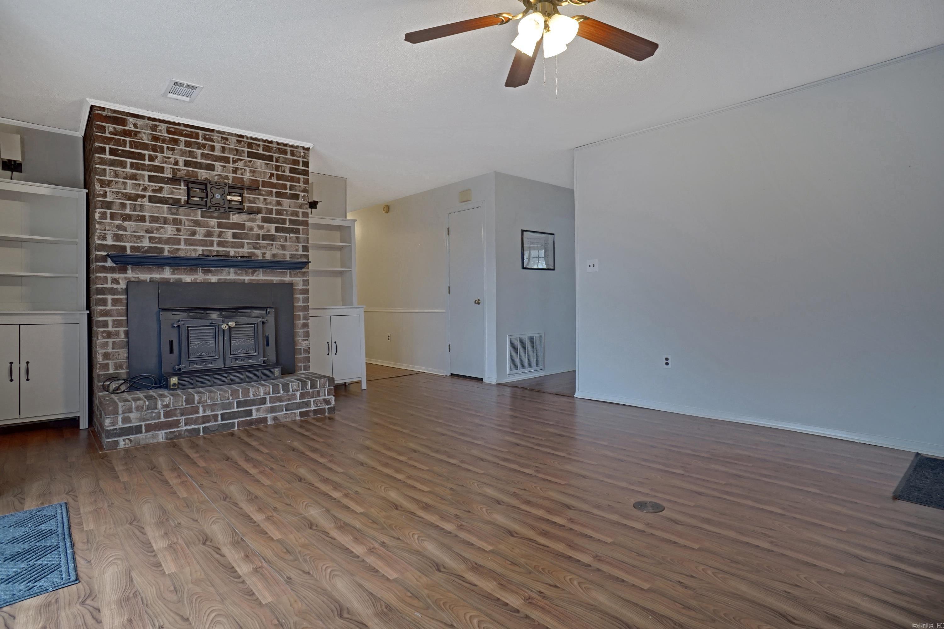 1221 Palmer Road