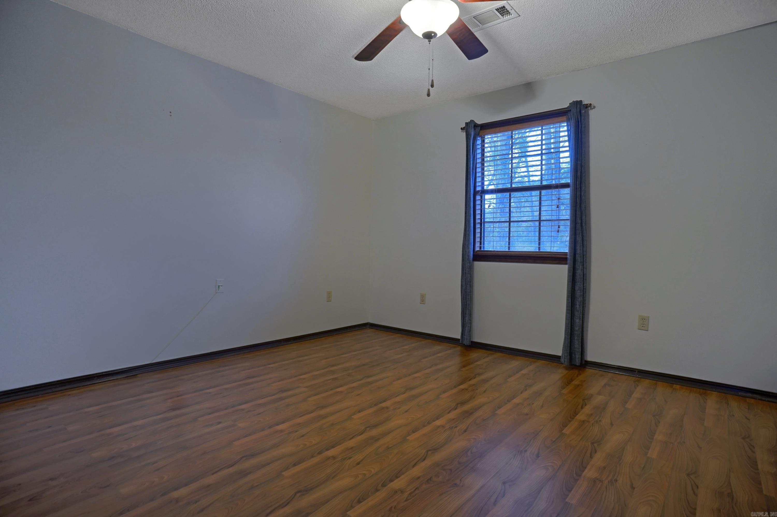 1221 Palmer Road