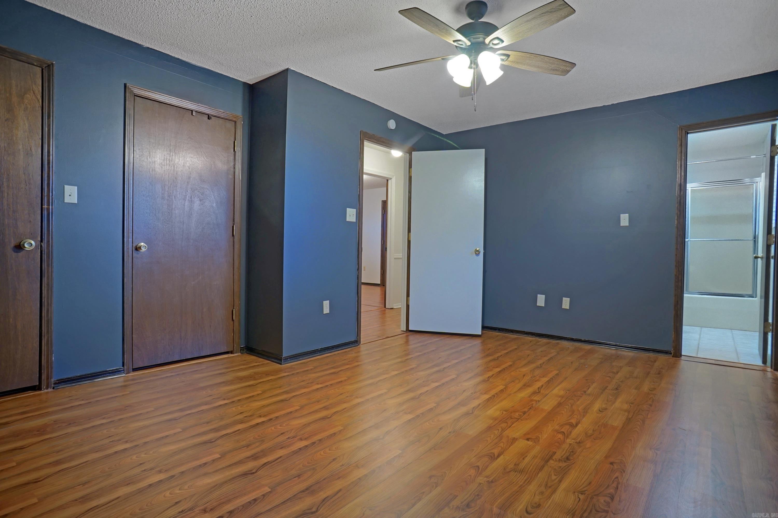 1221 Palmer Road
