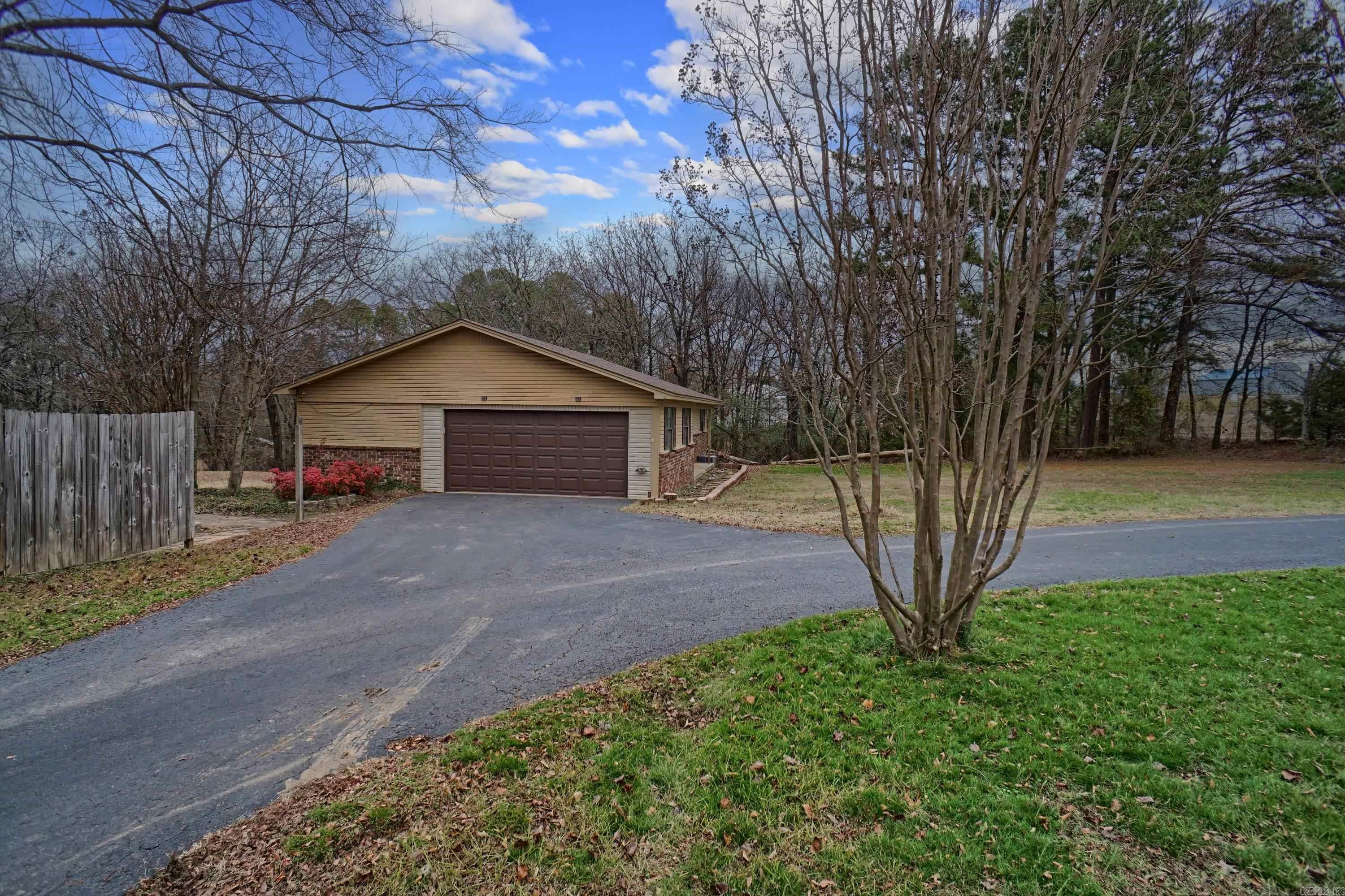 1221 Palmer Road