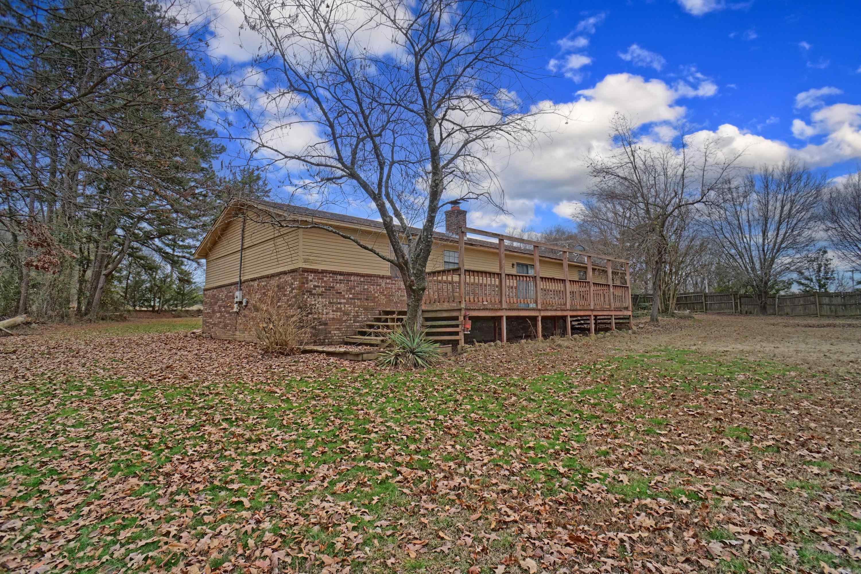 1221 Palmer Road