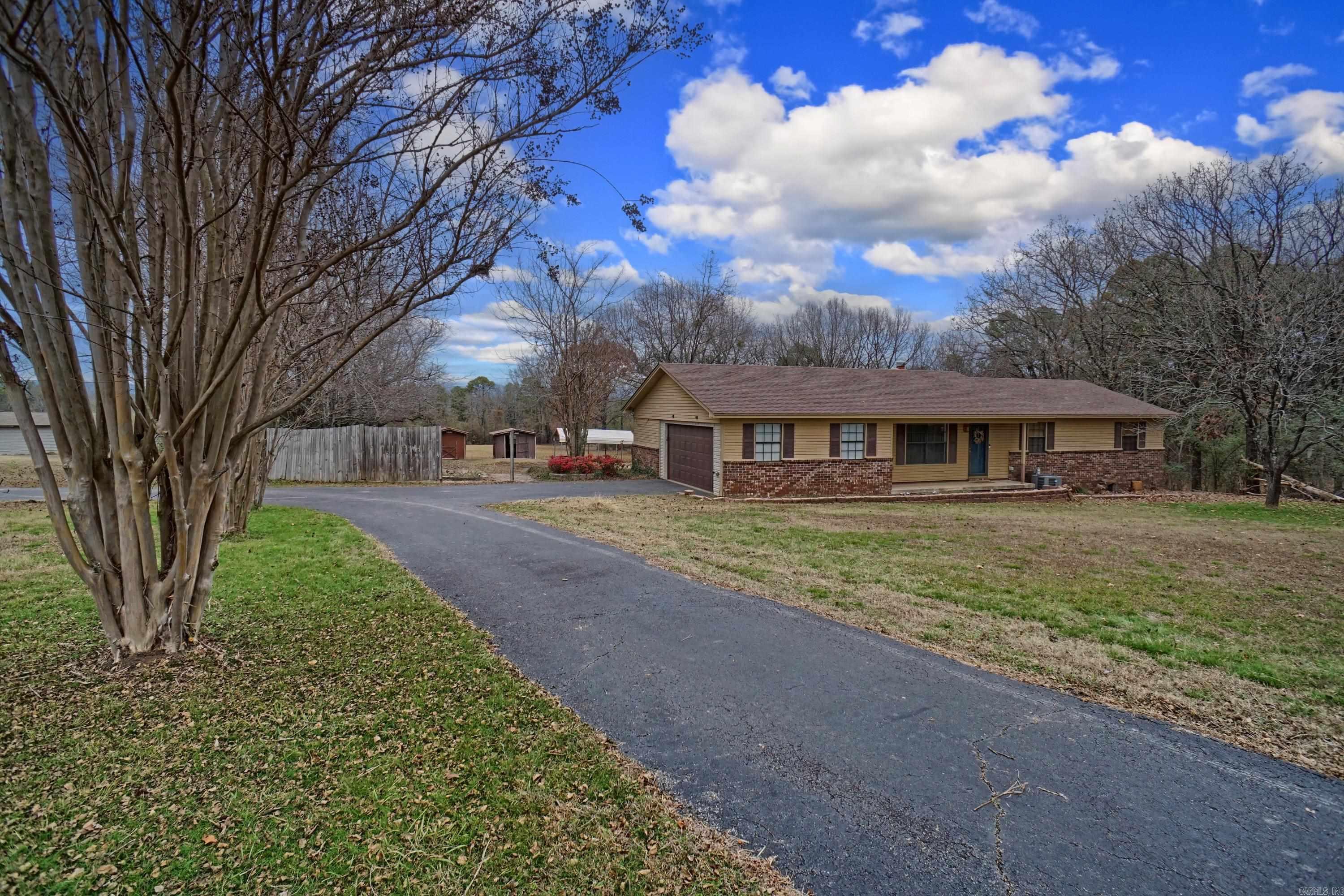 1221 Palmer Road