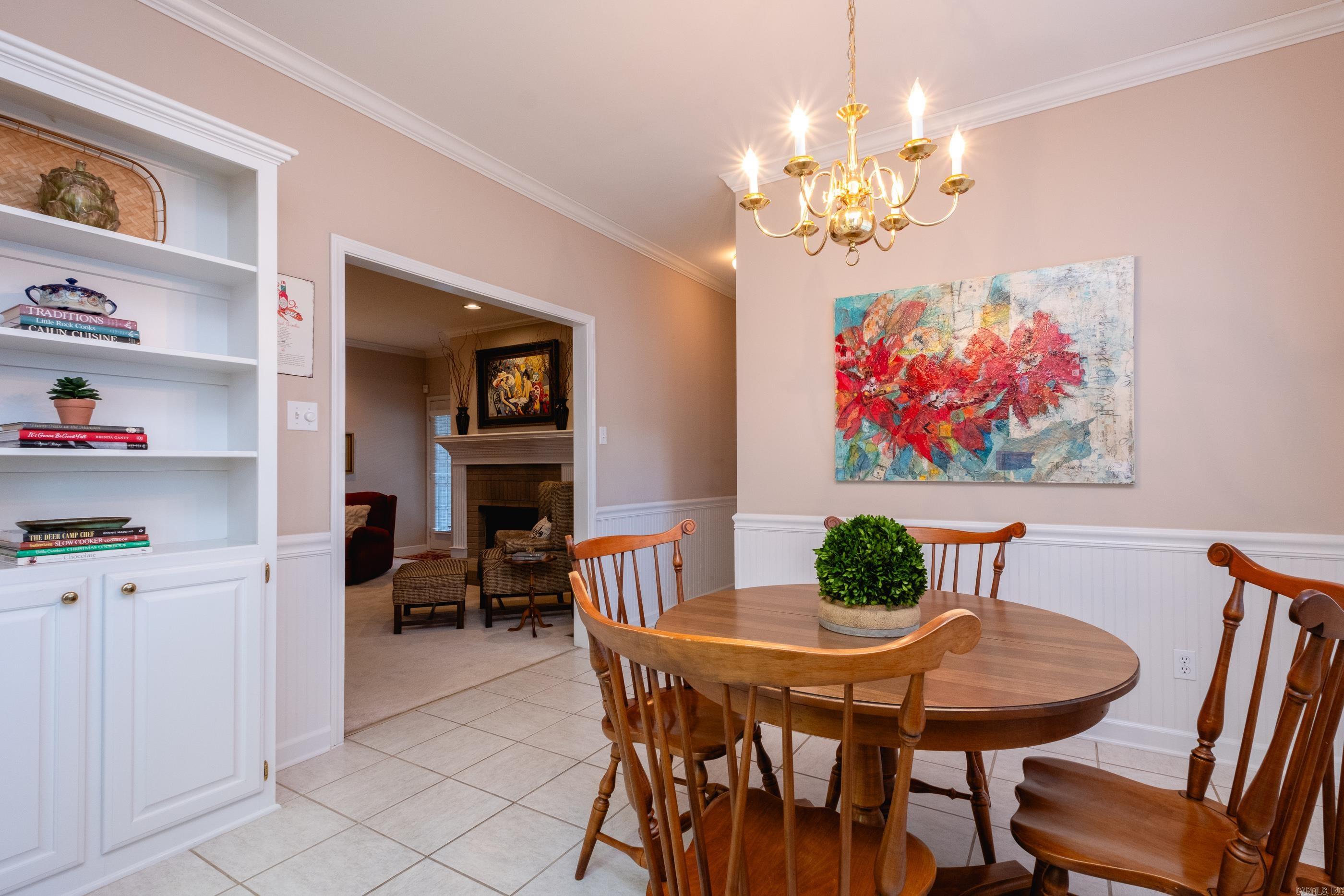 1324 Gleneagles Lane