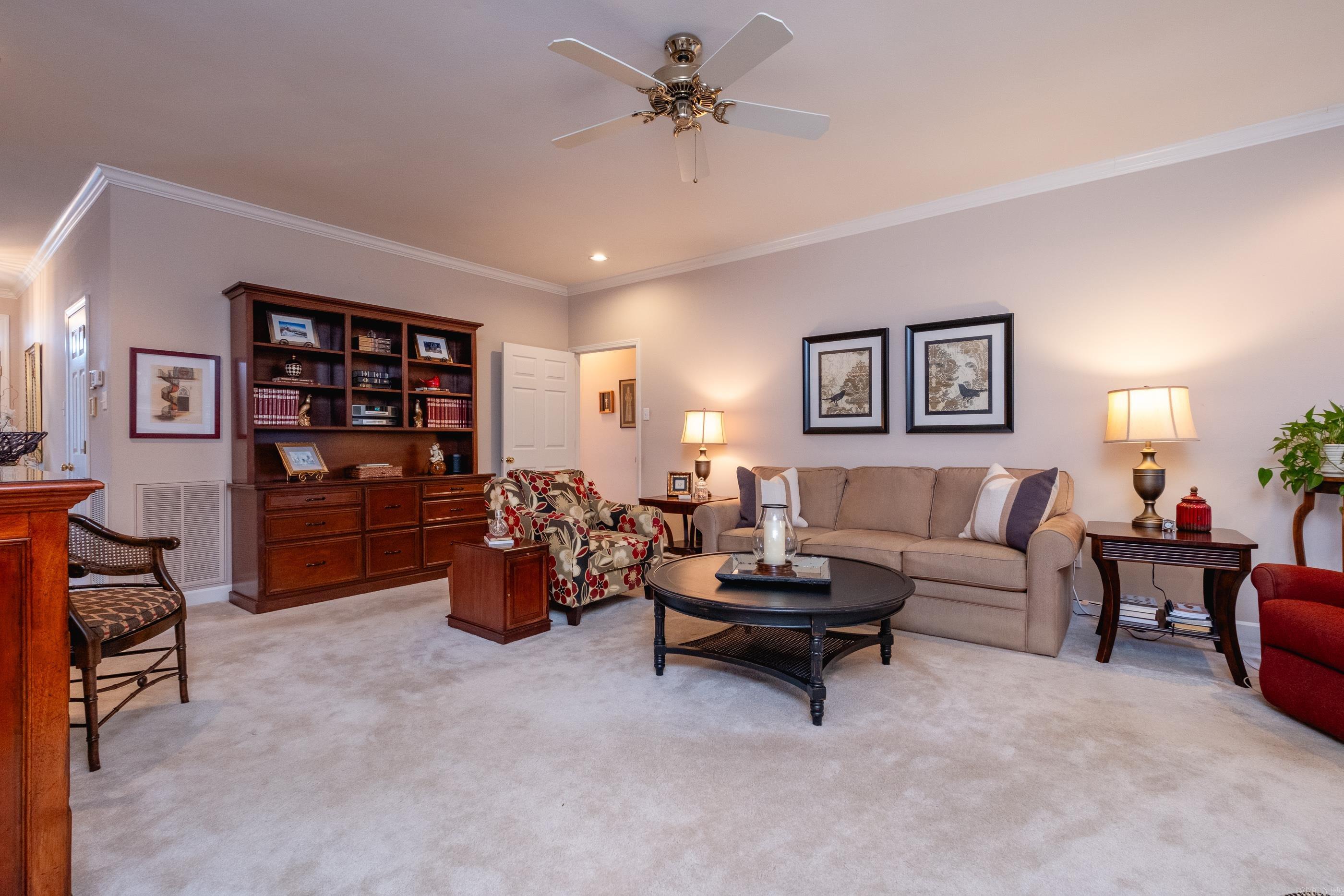 1324 Gleneagles Lane