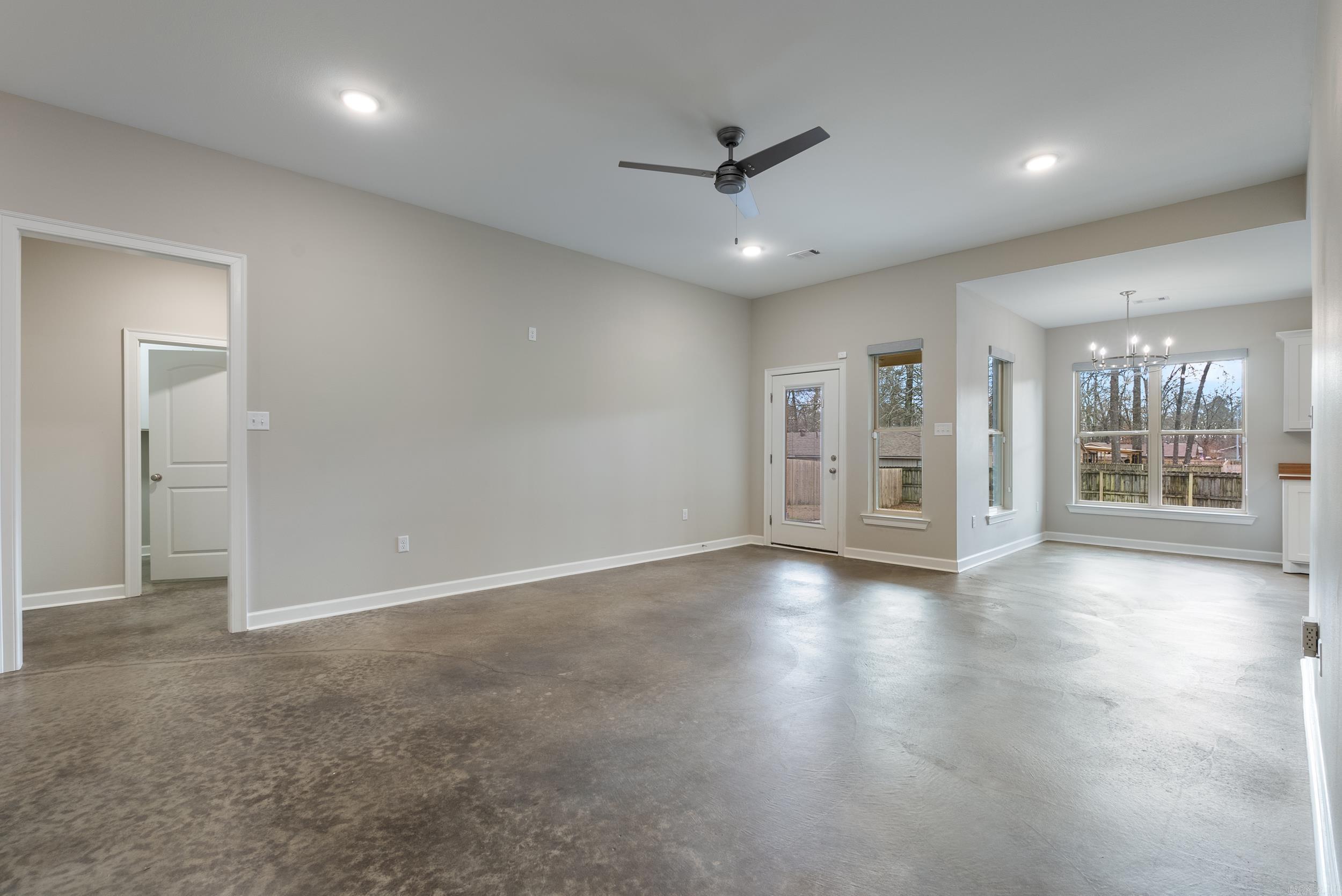 2835 Carmichael Drive