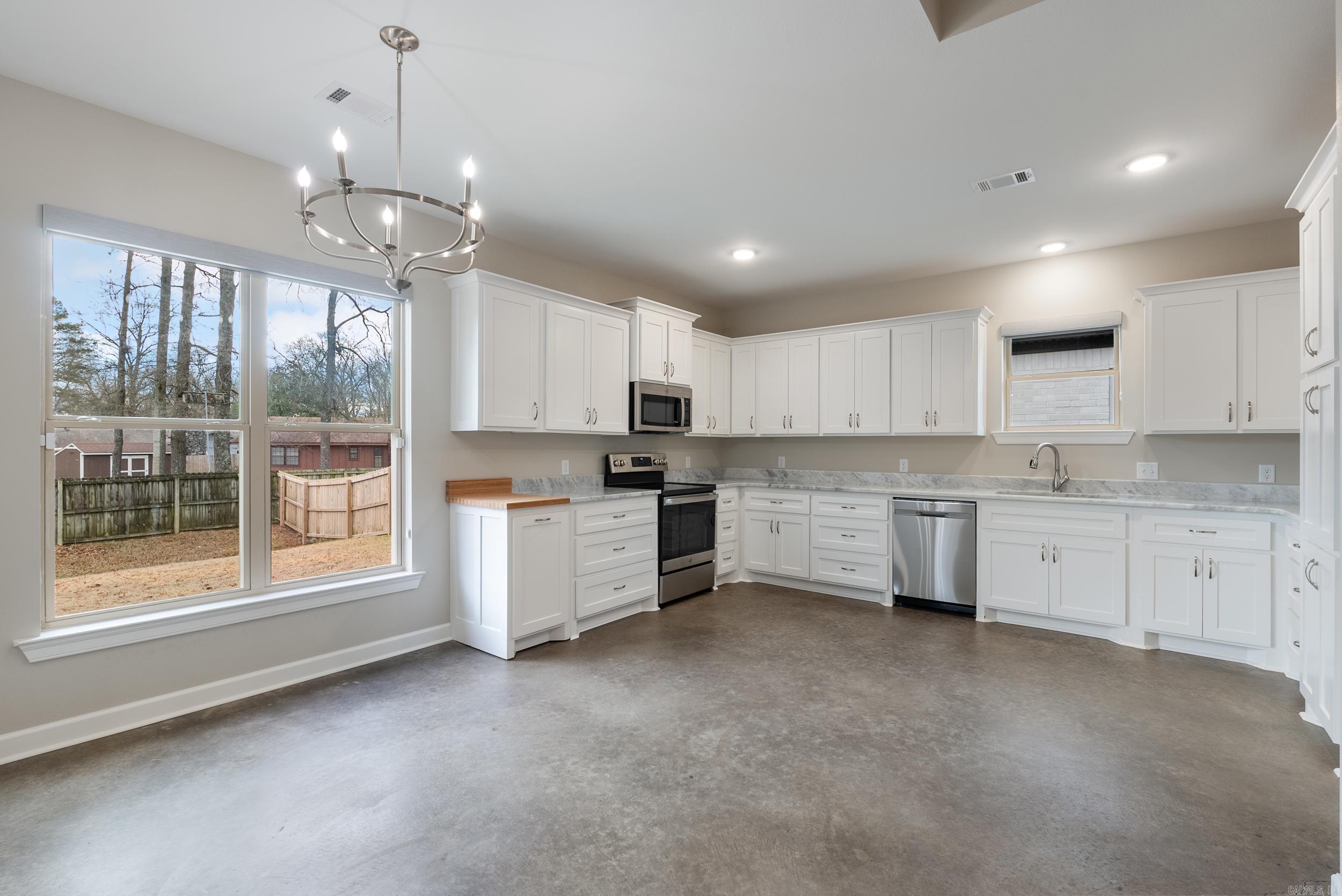 2835 Carmichael Drive