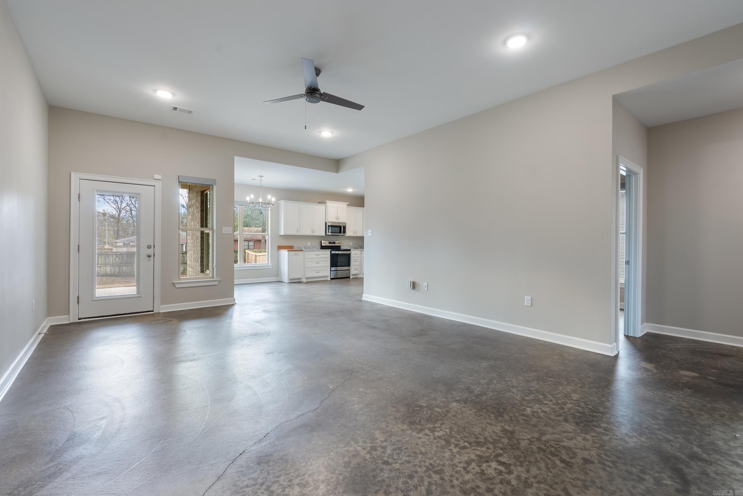 2835 Carmichael Drive