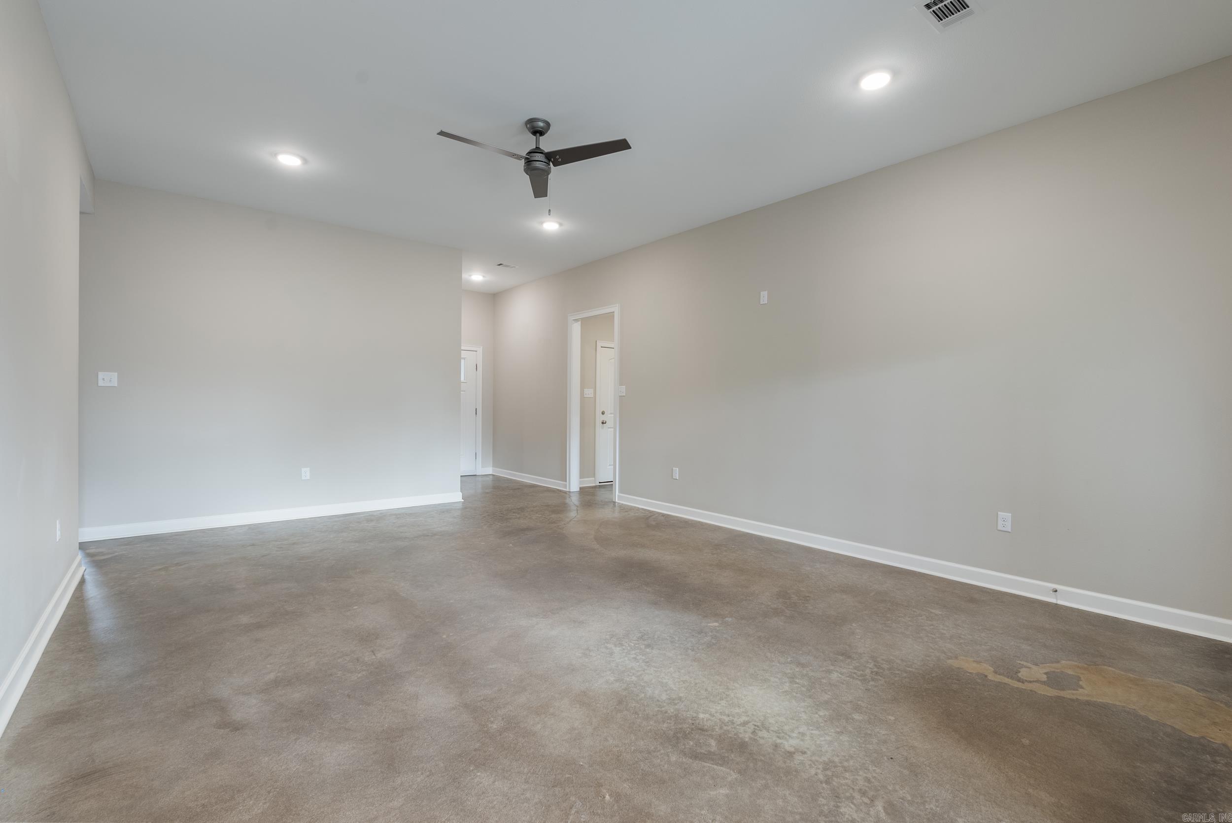 2835 Carmichael Drive