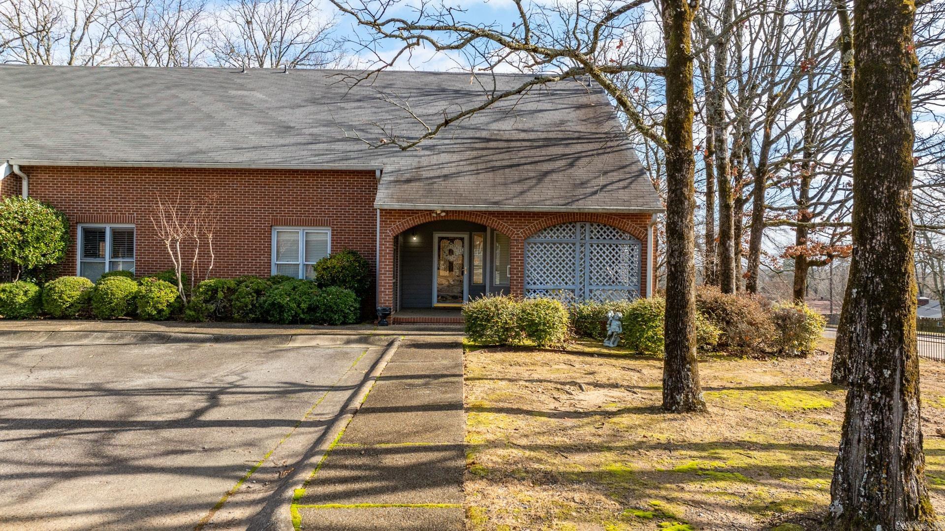 5201 FAIRWAY #22 Avenue Unit: 22
