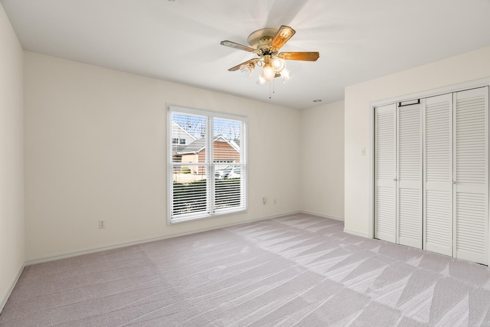 5201 FAIRWAY #22 Avenue Unit: 22